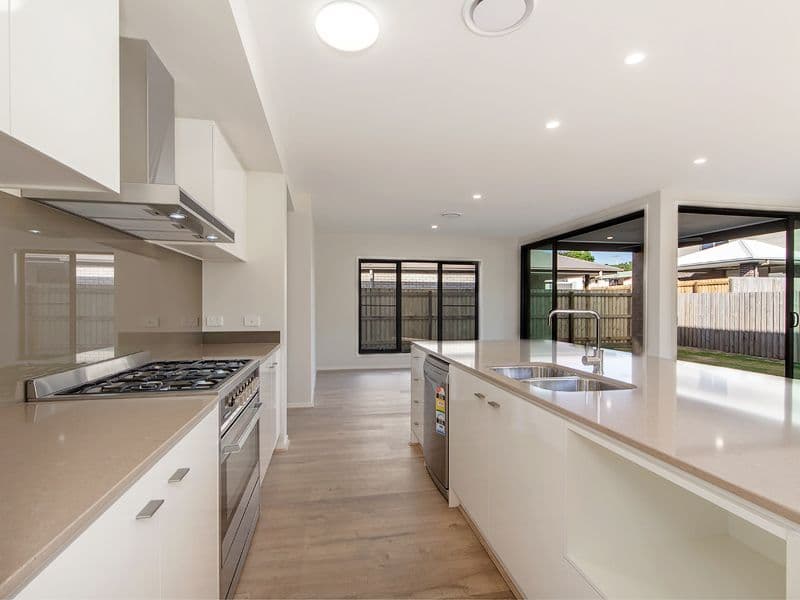 23 Majestic Crescent, Hemmant QLD 4174, Hemmant - Thumbnail 2