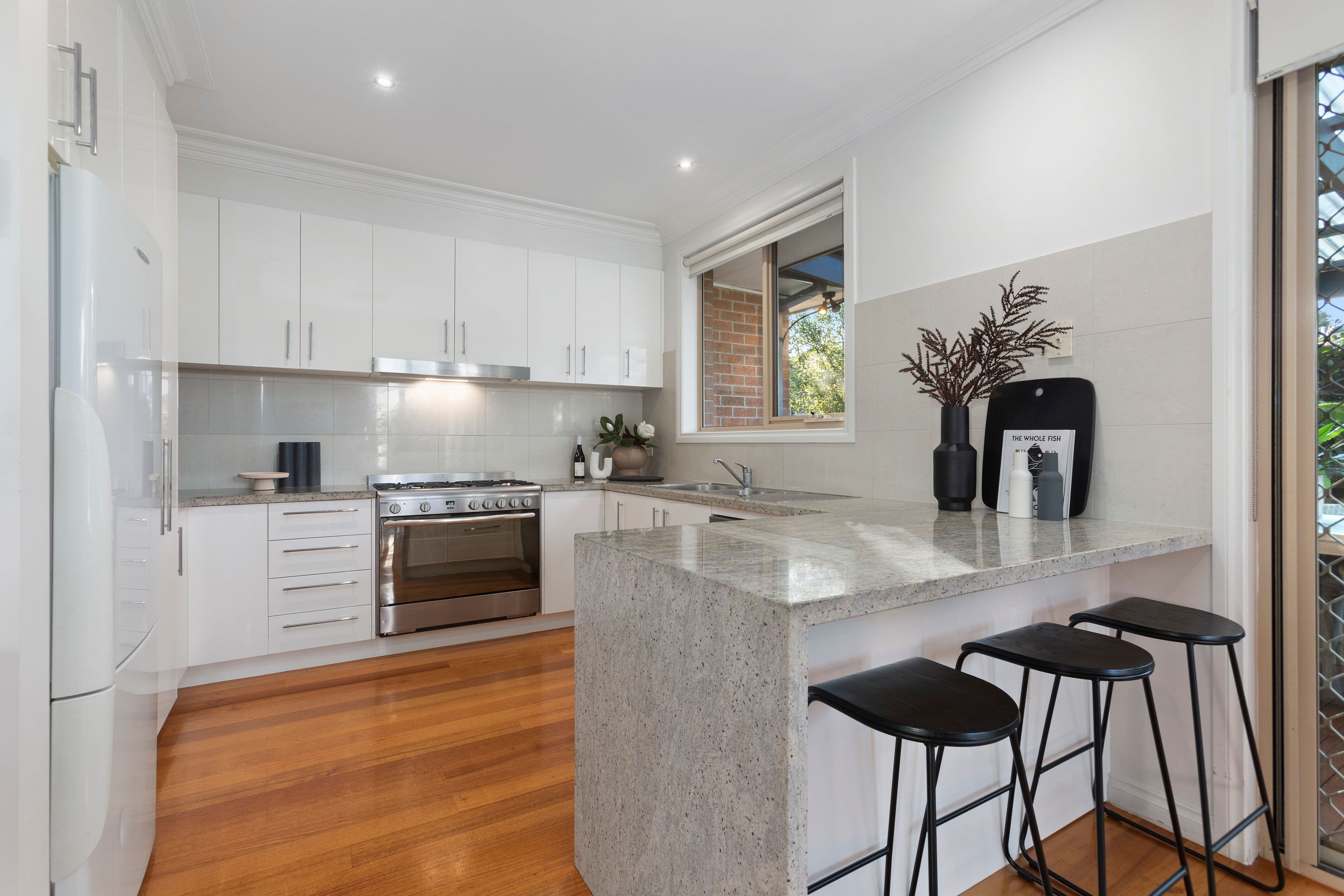 81 Latrobe Street, Cheltenham VIC 3192, Cheltenham - Thumbnail 3