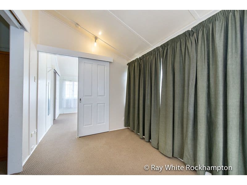 6 Medcraf Street, PARK AVENUE QLD 4701, Park Avenue - Thumbnail 5