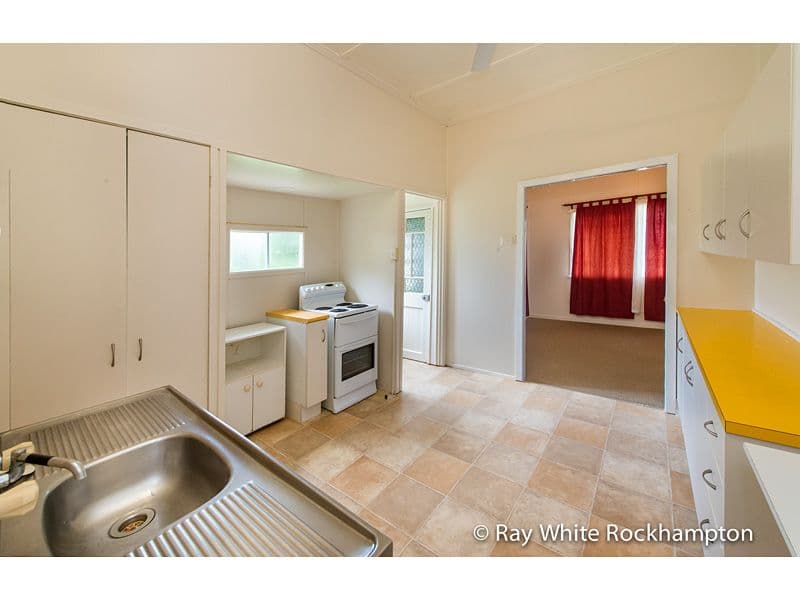 6 Medcraf Street, PARK AVENUE QLD 4701, Park Avenue - Thumbnail 7