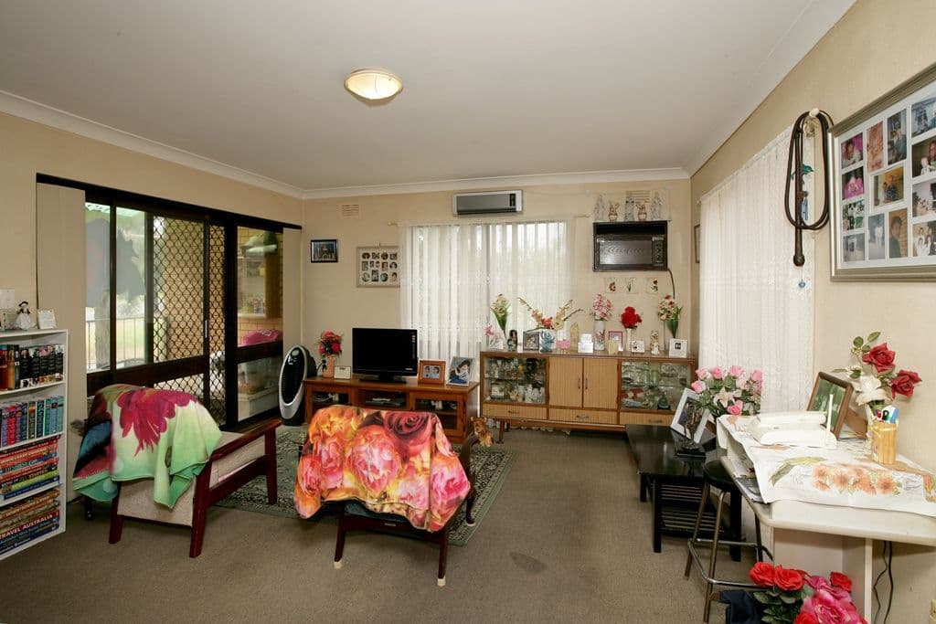 9 Henschke Avenue, TOLLAND NSW 2650, Tolland - Thumbnail 3