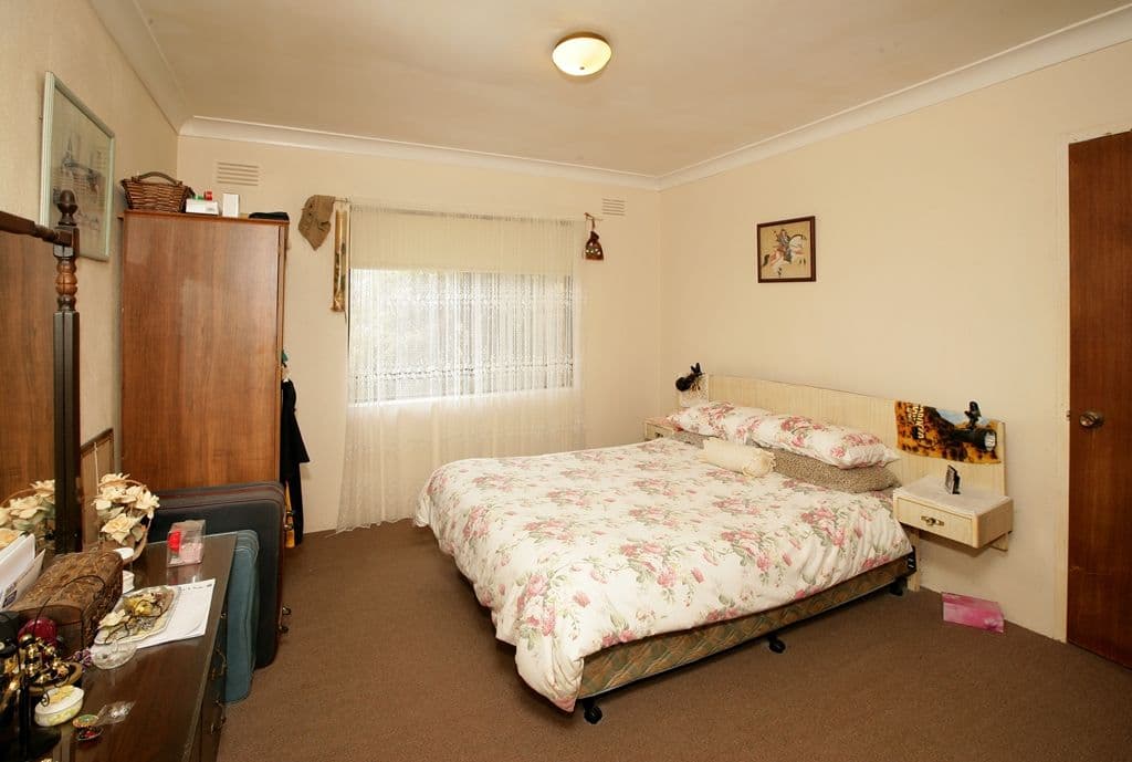 9 Henschke Avenue, TOLLAND NSW 2650, Tolland - Thumbnail 5