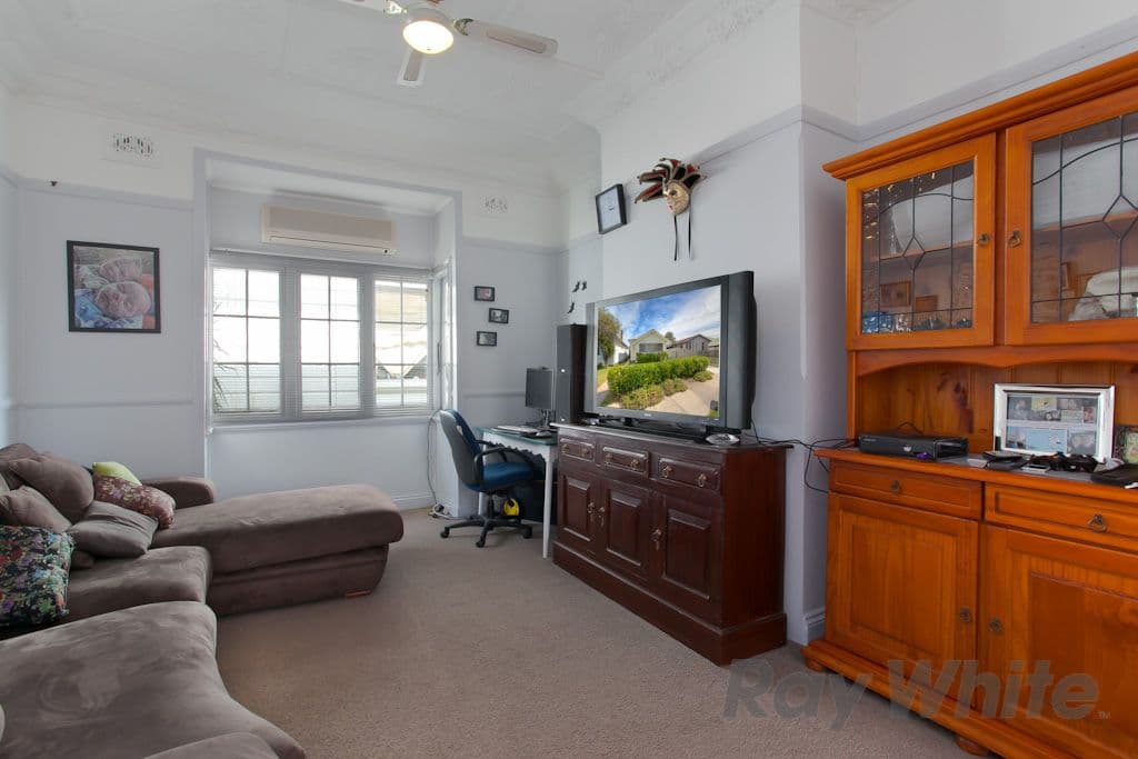 14 Vera Street, WARATAH WEST NSW 2298, Waratah West - Thumbnail 2