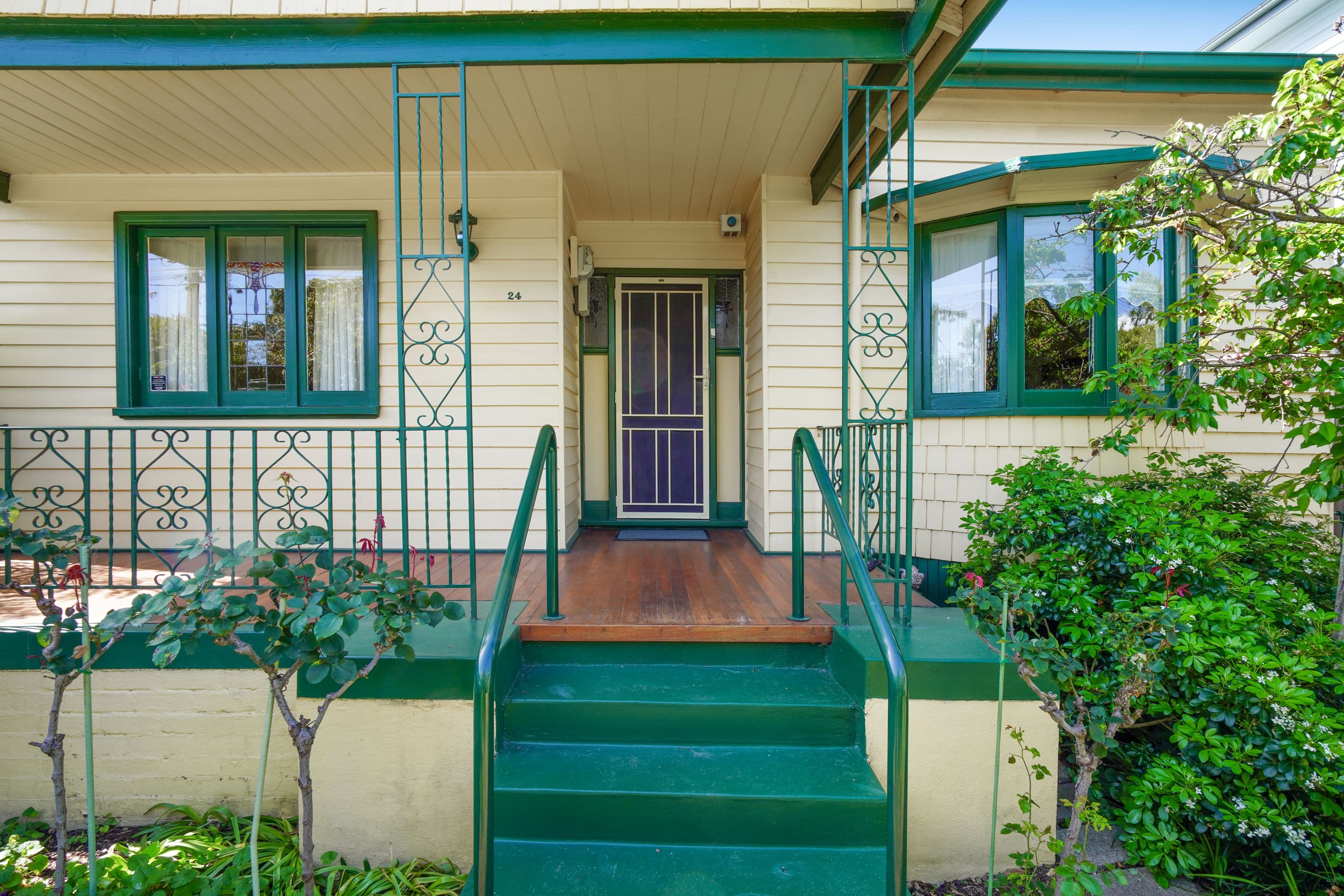 24 Hawker Avenue, Preston VIC 3072, Preston - Thumbnail 2