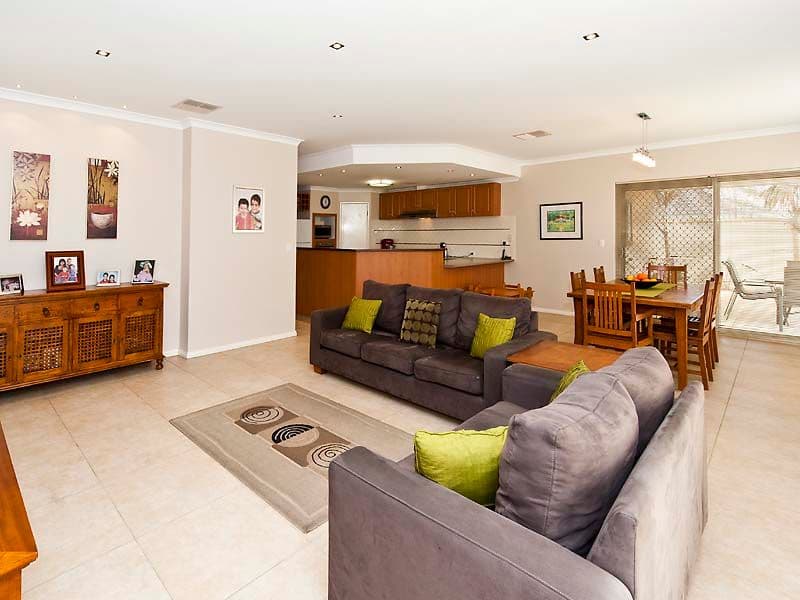 75 Clyde Avenue, BALDIVIS WA 6171, Baldivis - Thumbnail 2