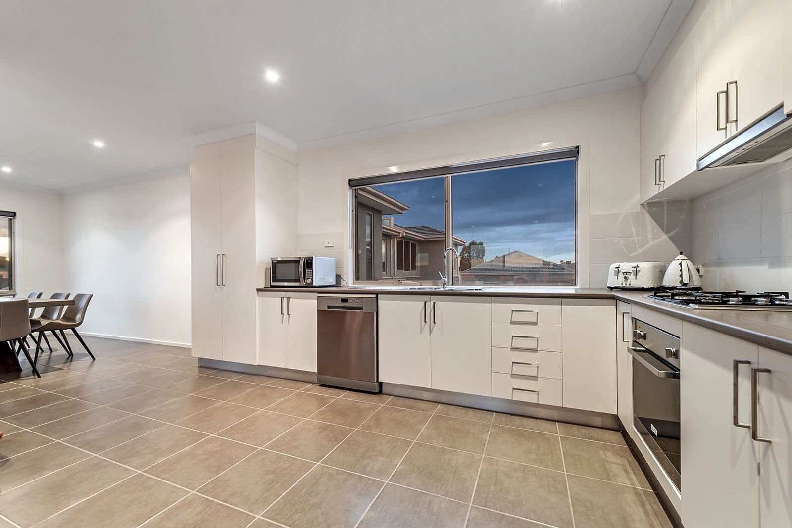 62 Marathon Boulevard, Craigieburn VIC 3064, Craigieburn - Thumbnail 7