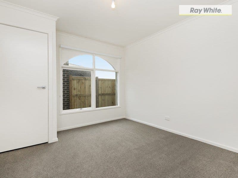24 Moorfield Avenue, Rosebud VIC 3939, Rosebud - Thumbnail 7