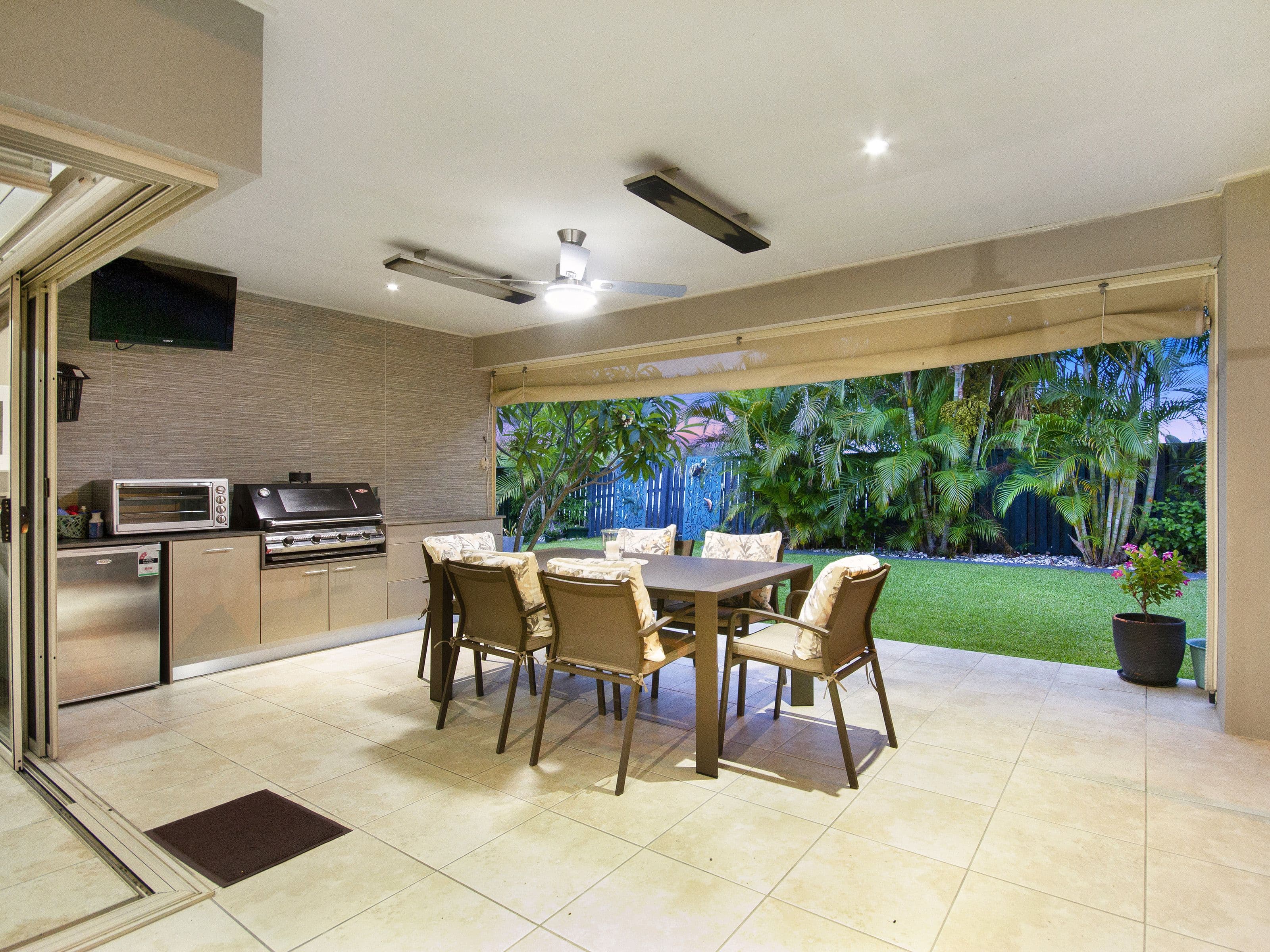 45 Wunburra Circle, Pacific Pines QLD 4211, Pacific Pines - Thumbnail 4