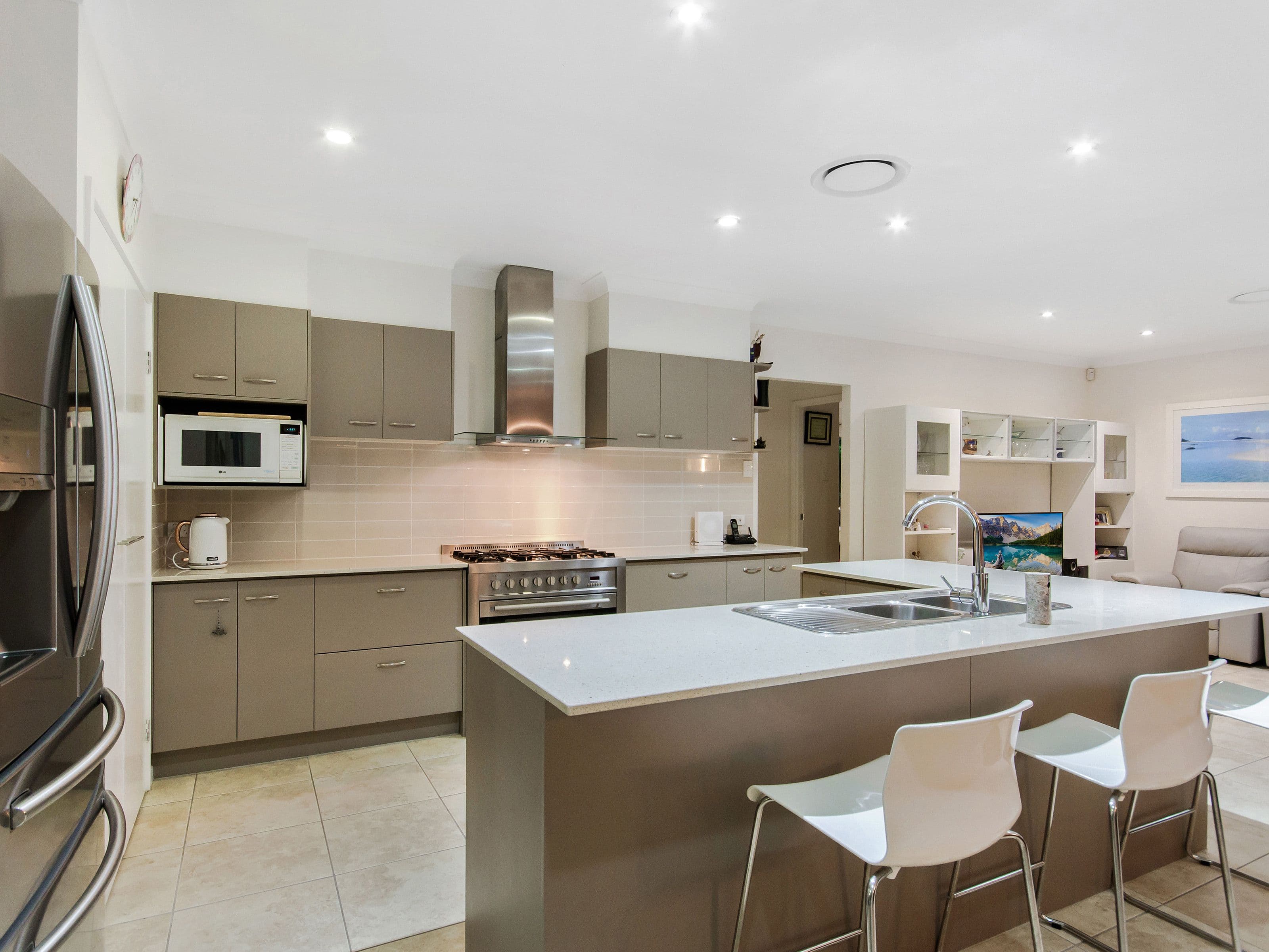 45 Wunburra Circle, Pacific Pines QLD 4211, Pacific Pines - Thumbnail 6