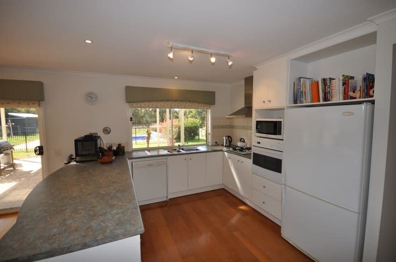 112 Tolloora Way, BATESFORD VIC 3221, Batesford - Thumbnail 7