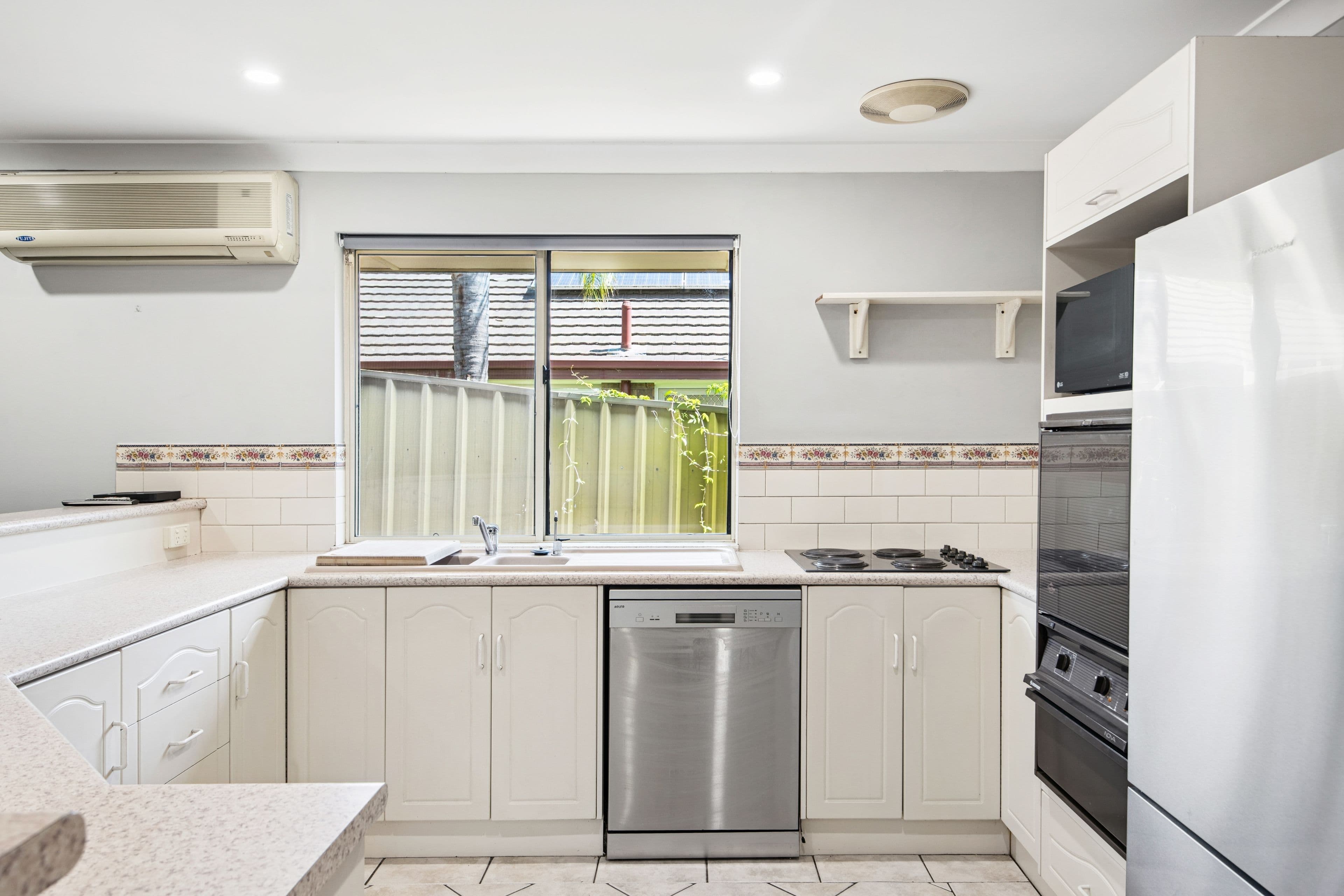 6 Margaret Cutten Grove, Aberfoyle Park SA 5159, Aberfoyle Park - Thumbnail 5