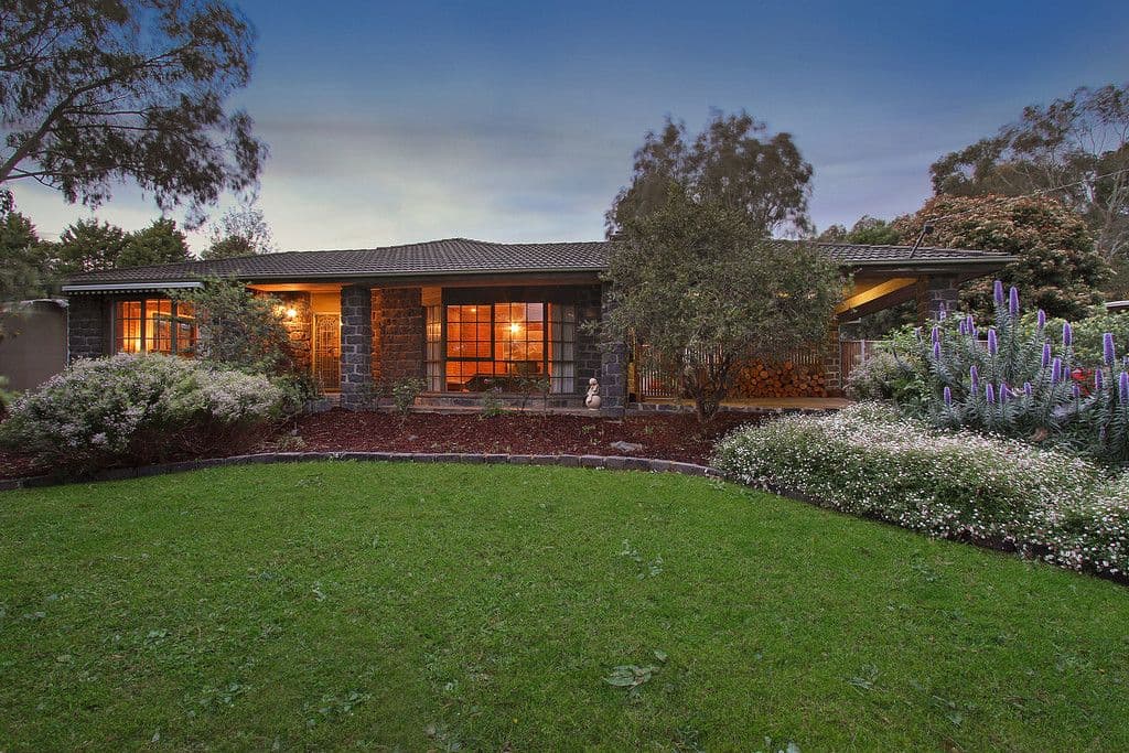 40 BRYSONS Road, WARRANWOOD VIC 3134, Warranwood - Image 1
