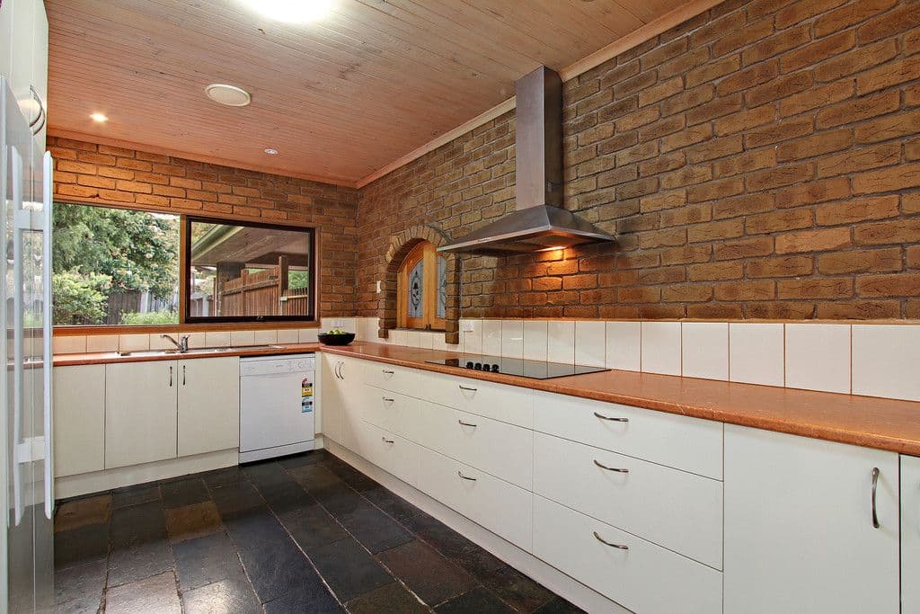 40 BRYSONS Road, WARRANWOOD VIC 3134, Warranwood - Thumbnail 2