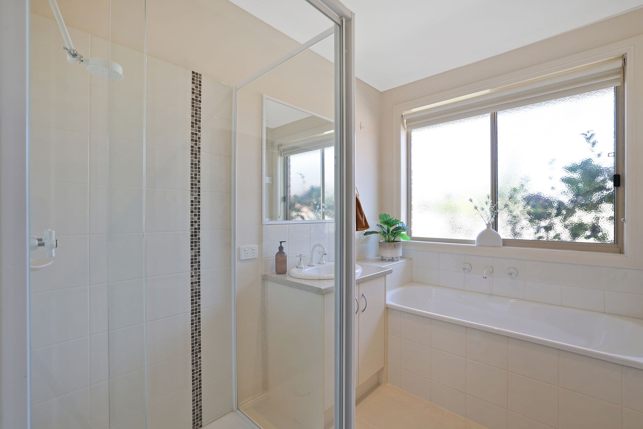2 Richie Court, Drouin VIC 3818, Drouin - Thumbnail 7