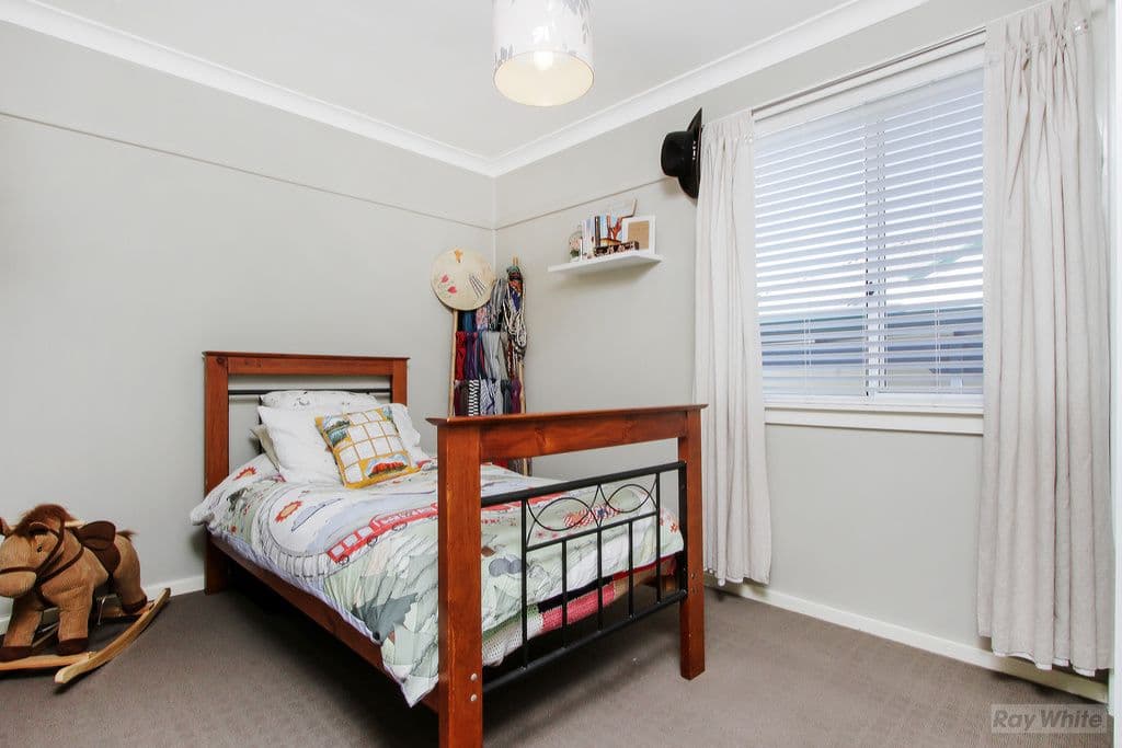 66 Lansdowne Street, Goulburn - Thumbnail 5