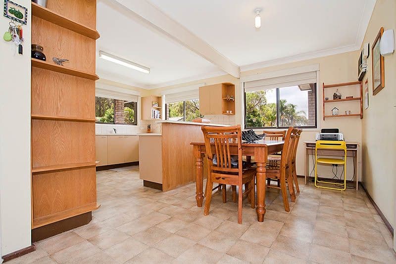 27 Kingswood Road, ENGADINE NSW 2233, Engadine - Thumbnail 3