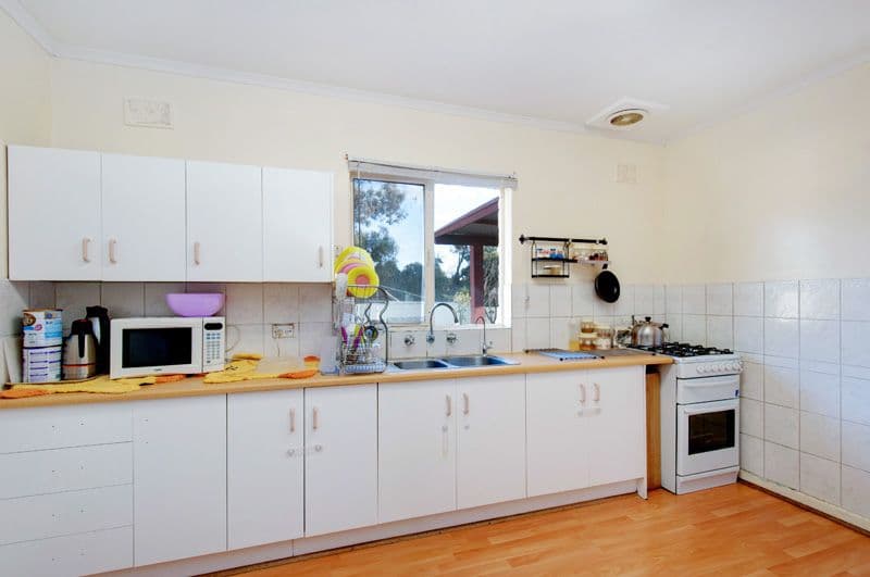 15 Barcoo Road, PARA HILLS SA 5096, Para Hills - Thumbnail 4
