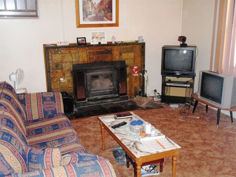 22 Highlands Road, SEYMOUR VIC 3660, Seymour - Thumbnail 3