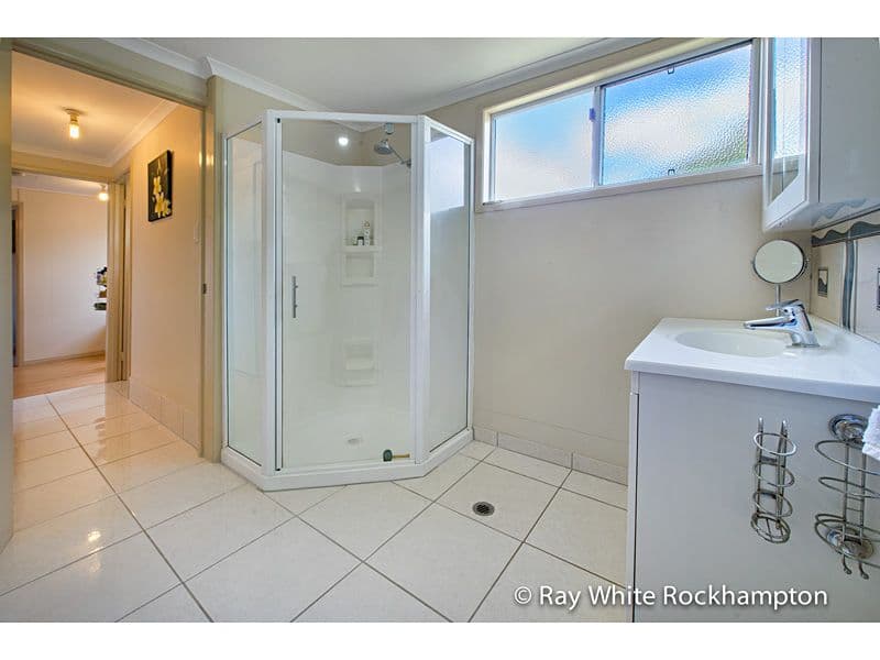12 Burnett Street, BERSERKER QLD 4701, Berserker - Thumbnail 8