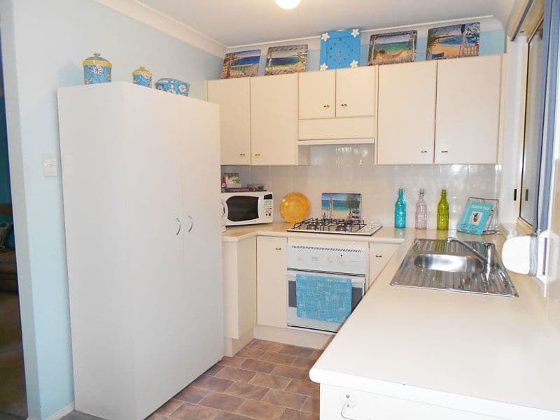 10 Macintyre Street, BATEAU BAY NSW 2261, Bateau Bay - Thumbnail 3
