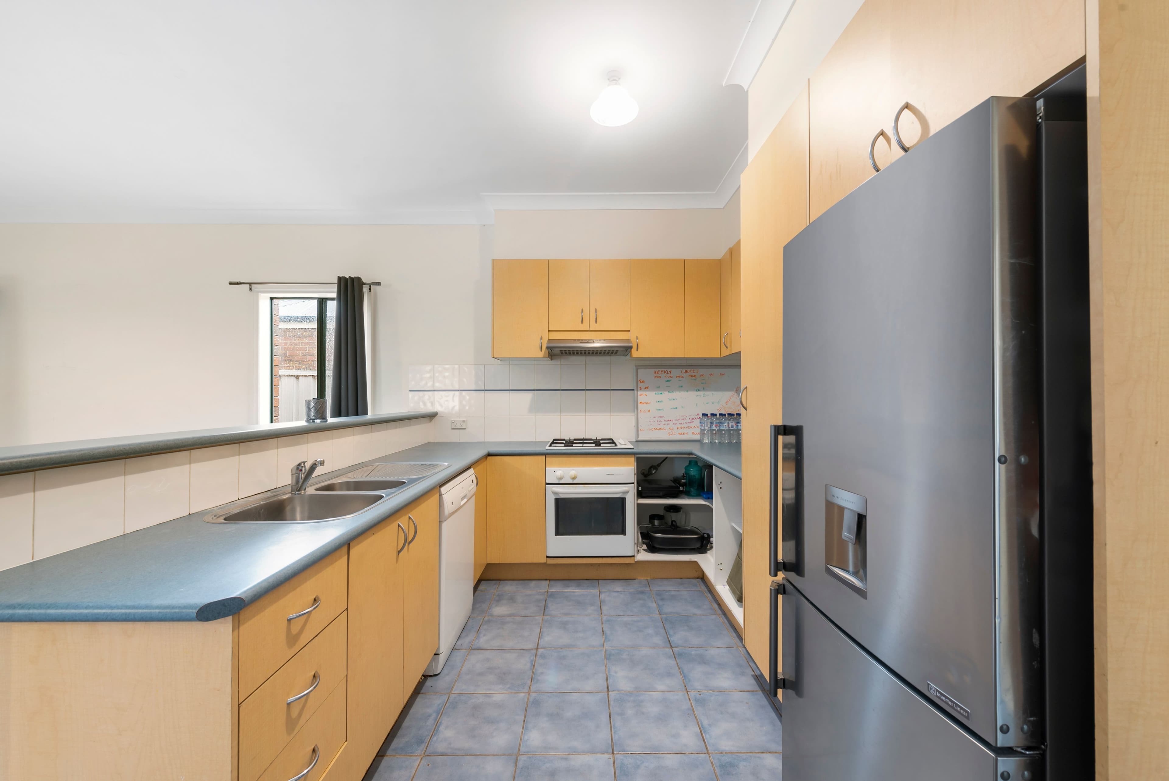 14 Squires Court, Caroline Springs VIC 3023, Caroline Springs - Thumbnail 2