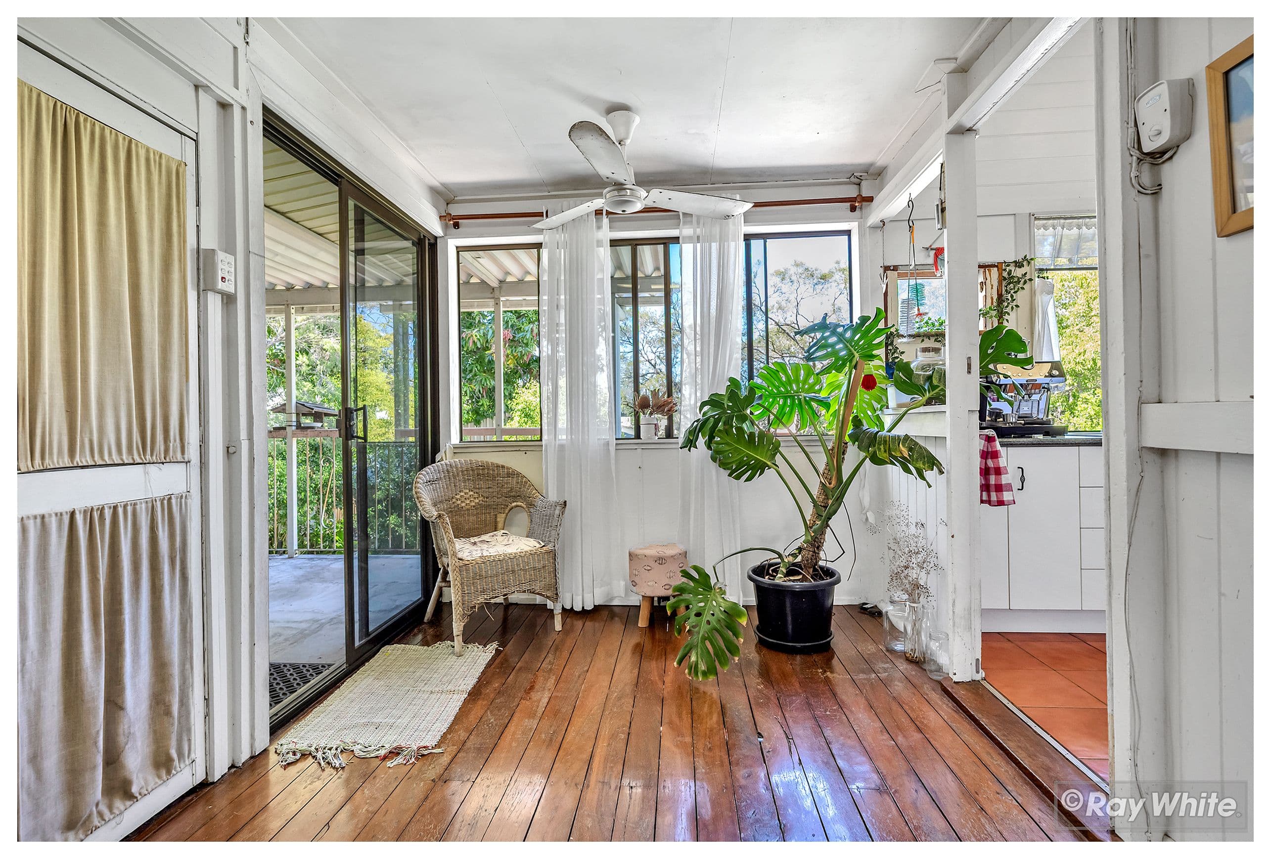 12 Glencoe Street, Allenstown QLD 4700, Allenstown - Thumbnail 4