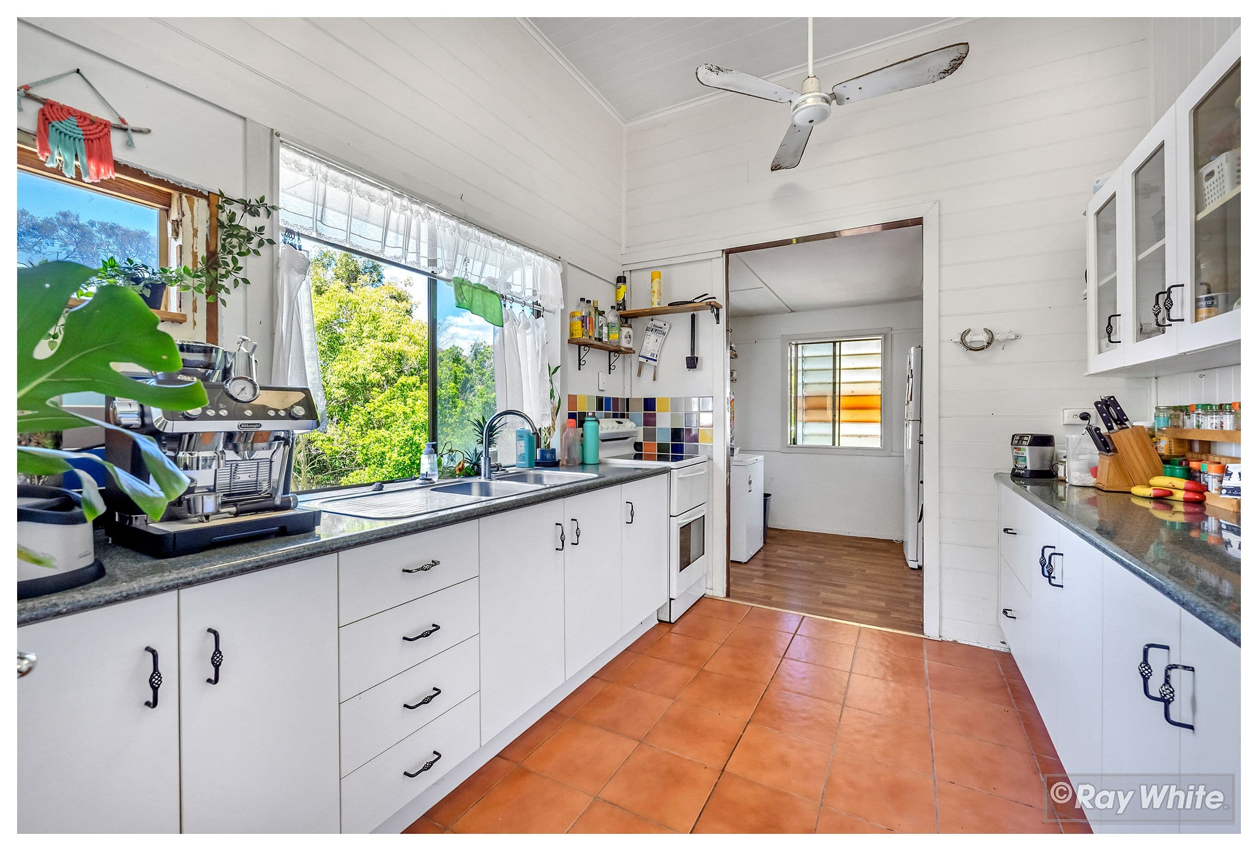 12 Glencoe Street, Allenstown QLD 4700, Allenstown - Thumbnail 8