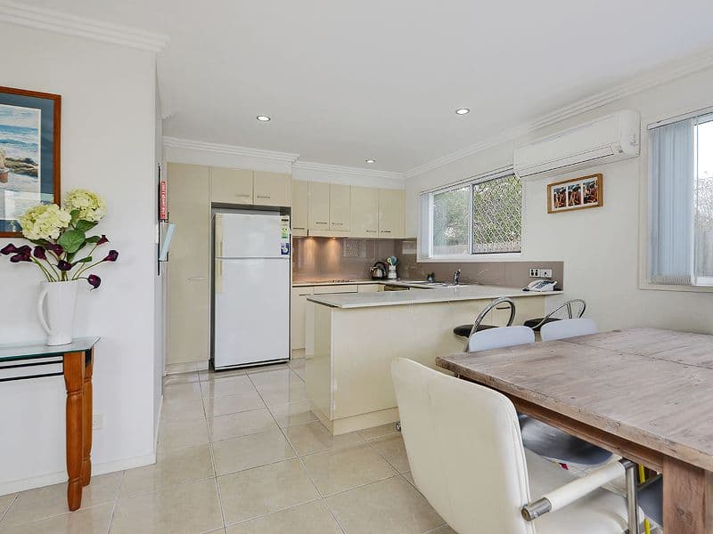 21 Thompson Crescent, CLONTARF QLD 4019, Clontarf - Thumbnail 4