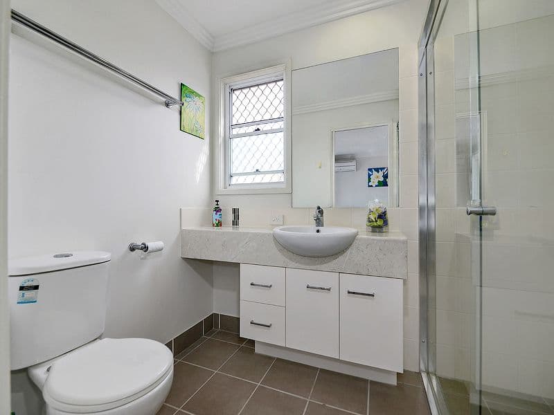 21 Thompson Crescent, CLONTARF QLD 4019, Clontarf - Thumbnail 8