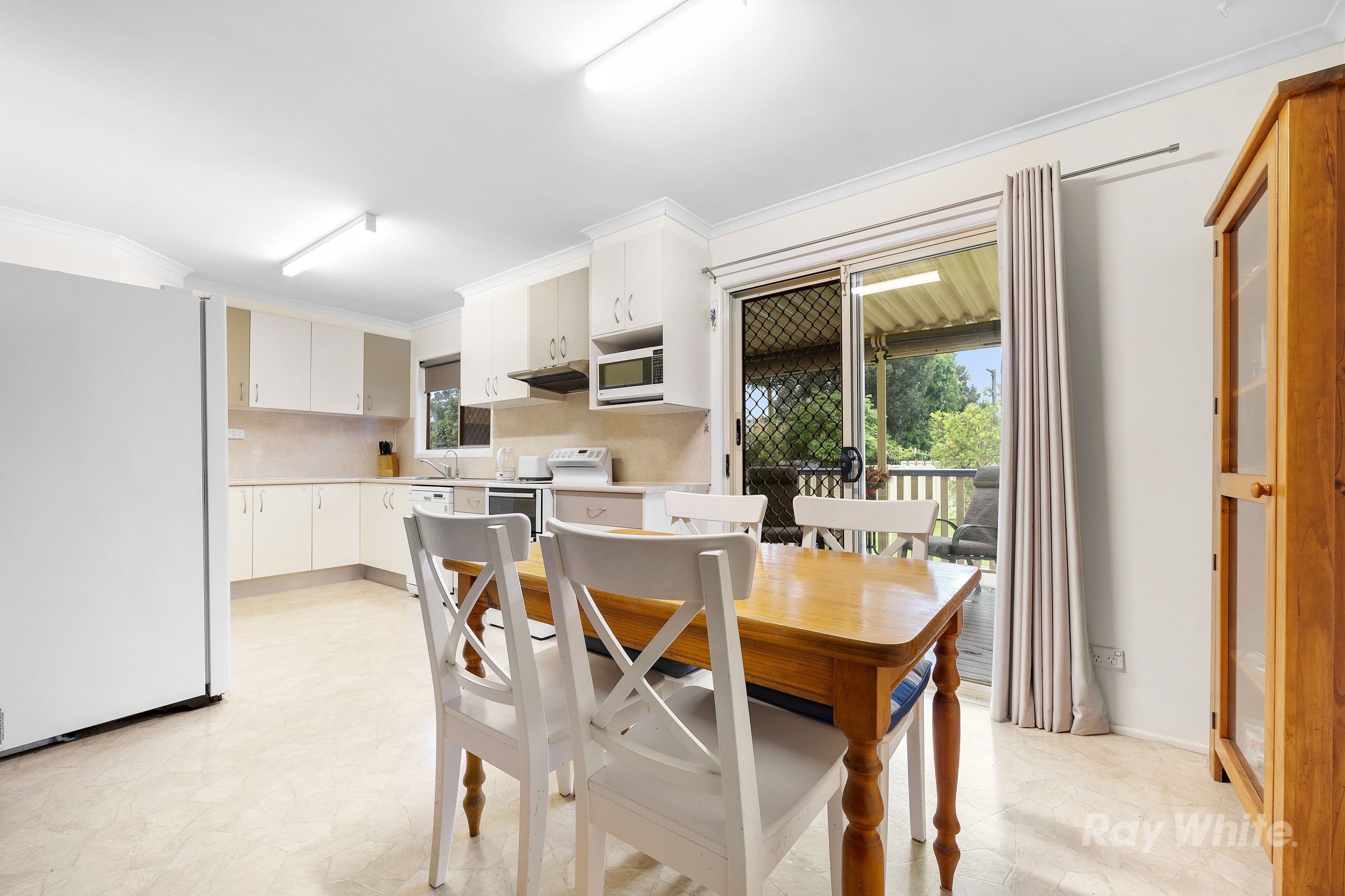 28 Ashvale Street, Kingston QLD 4114, Kingston - Thumbnail 4