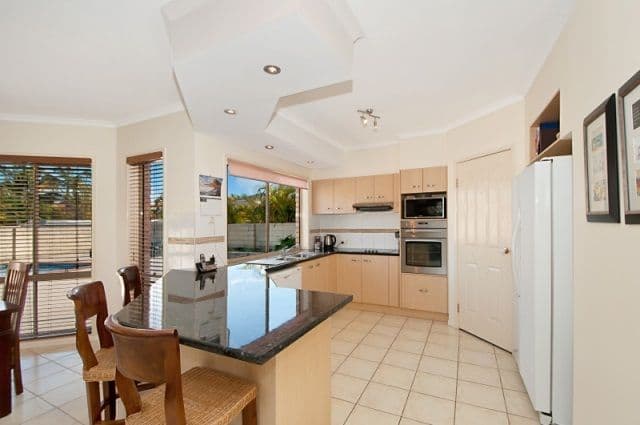 3 Tammy Court, HELENSVALE QLD 4212, Helensvale - Thumbnail 3