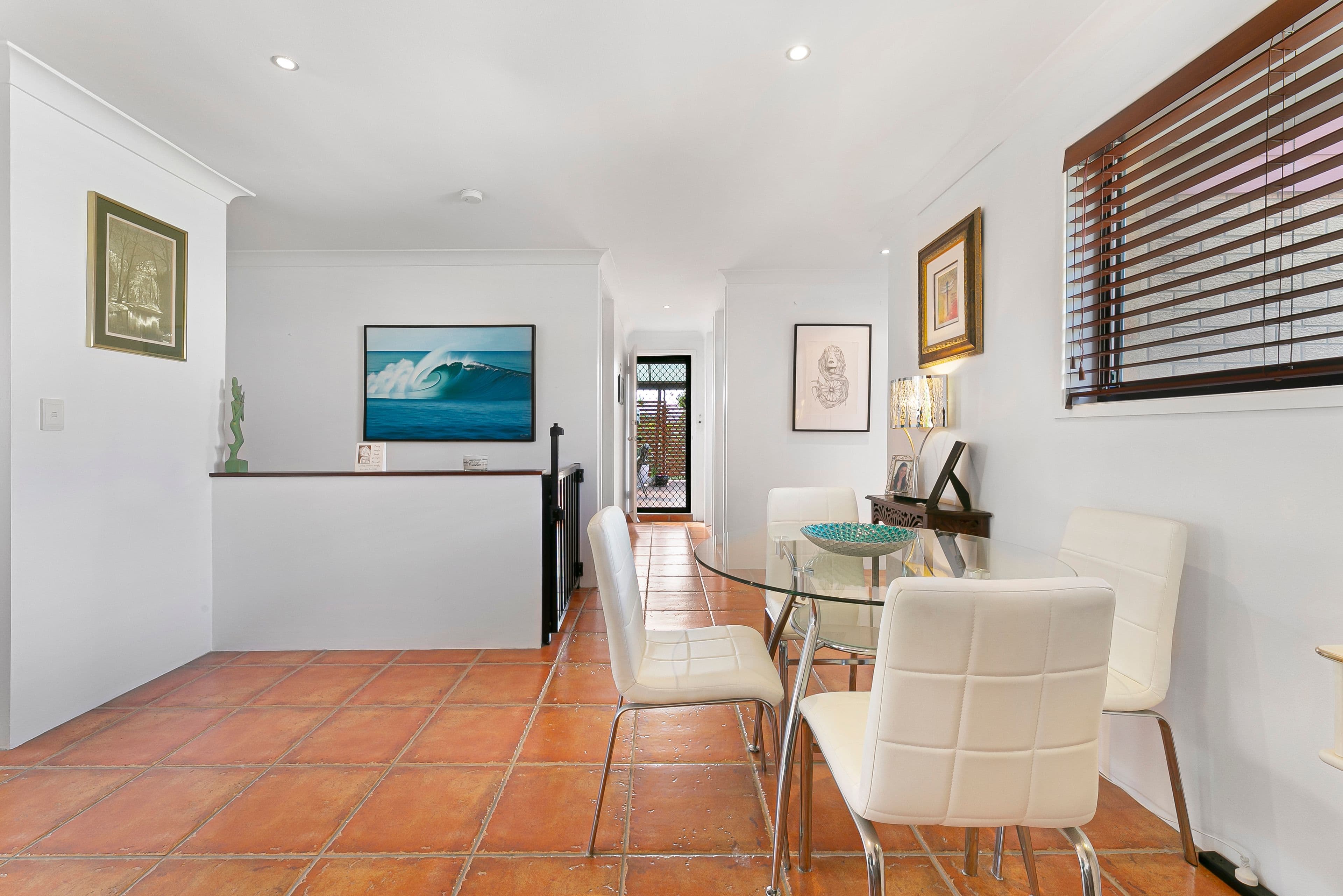 4 Christina Court, Mermaid Waters QLD 4218, Mermaid Waters - Thumbnail 5