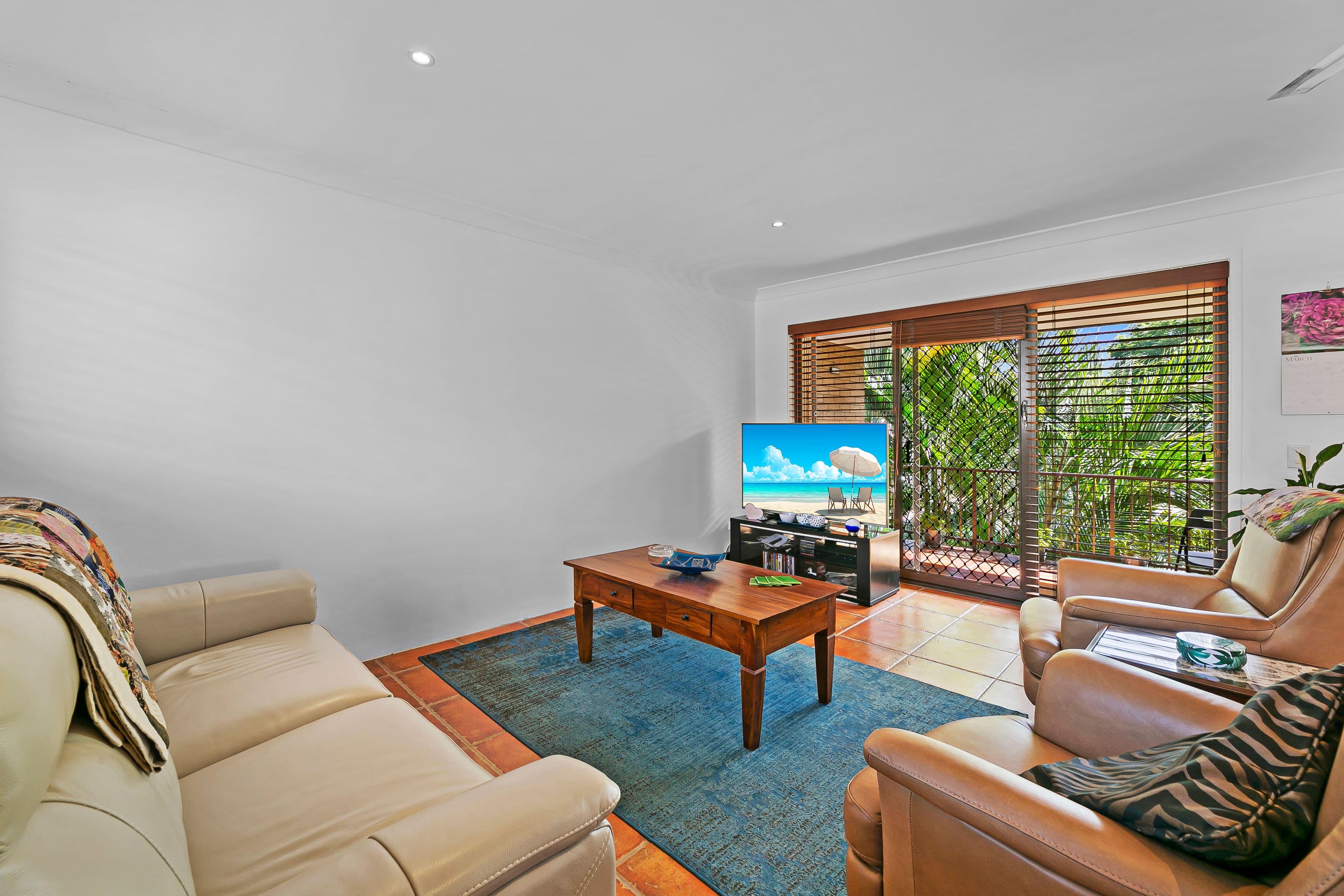 4 Christina Court, Mermaid Waters QLD 4218, Mermaid Waters - Thumbnail 6