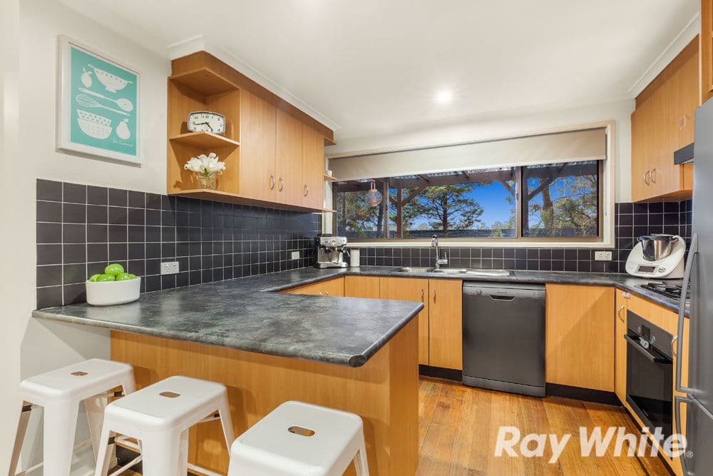 54 Coventry Crescent, Mill Park VIC 3082, Mill Park - Thumbnail 2