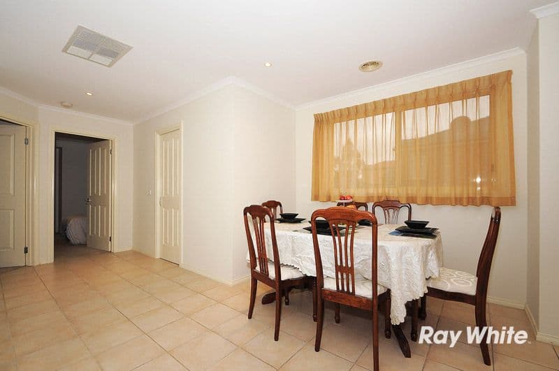 16 Yellowbox Crescent, LYNDHURST VIC 3975, Lyndhurst - Thumbnail 4
