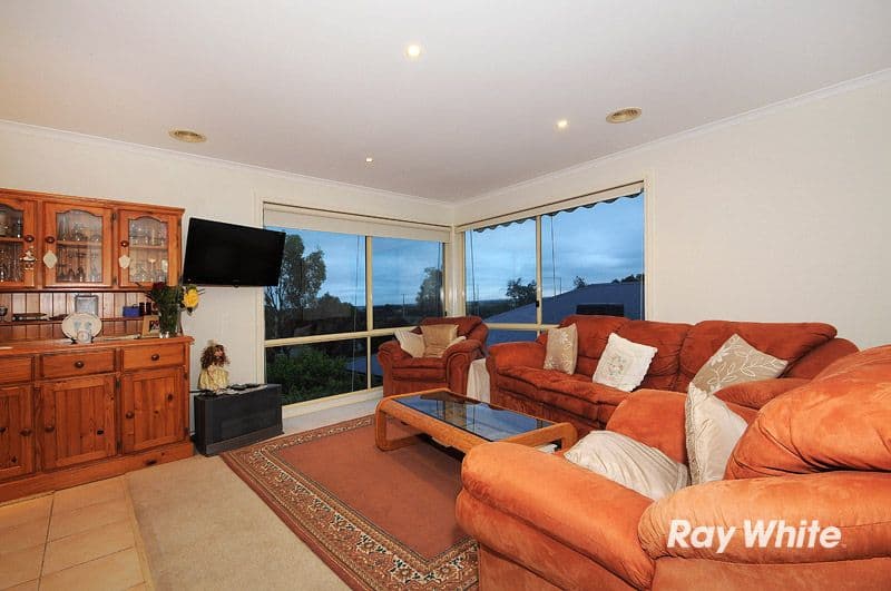 16 Yellowbox Crescent, LYNDHURST VIC 3975, Lyndhurst - Thumbnail 6