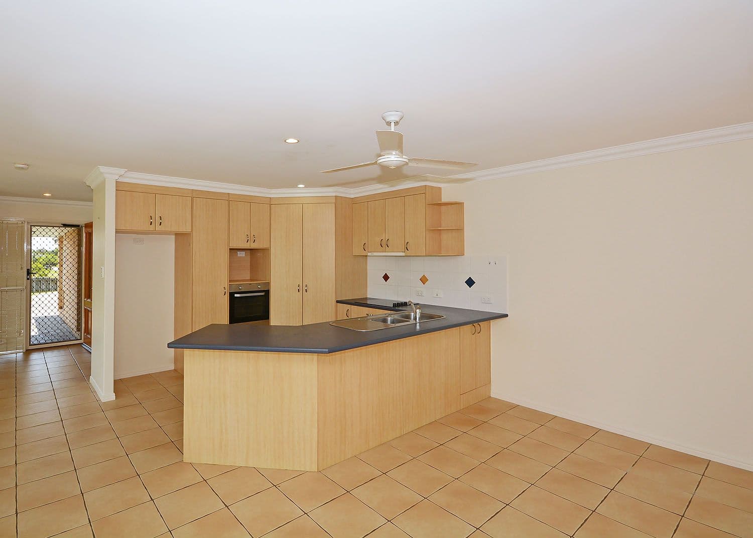 17 Surrey Court, Kawungan QLD 4655, Kawungan - Thumbnail 4