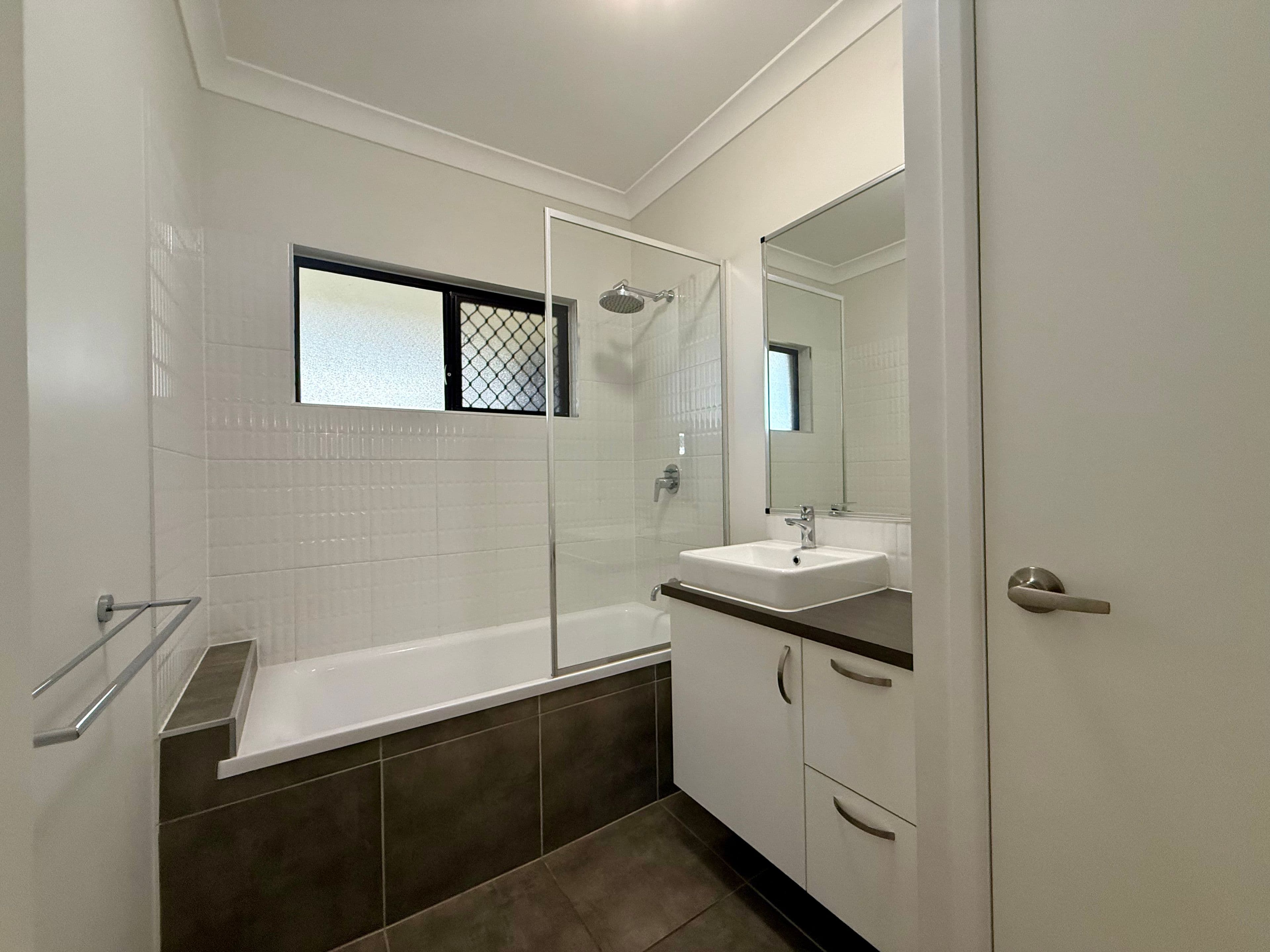 8 Friday Avenue, Burdell QLD 4818, Burdell - Thumbnail 8