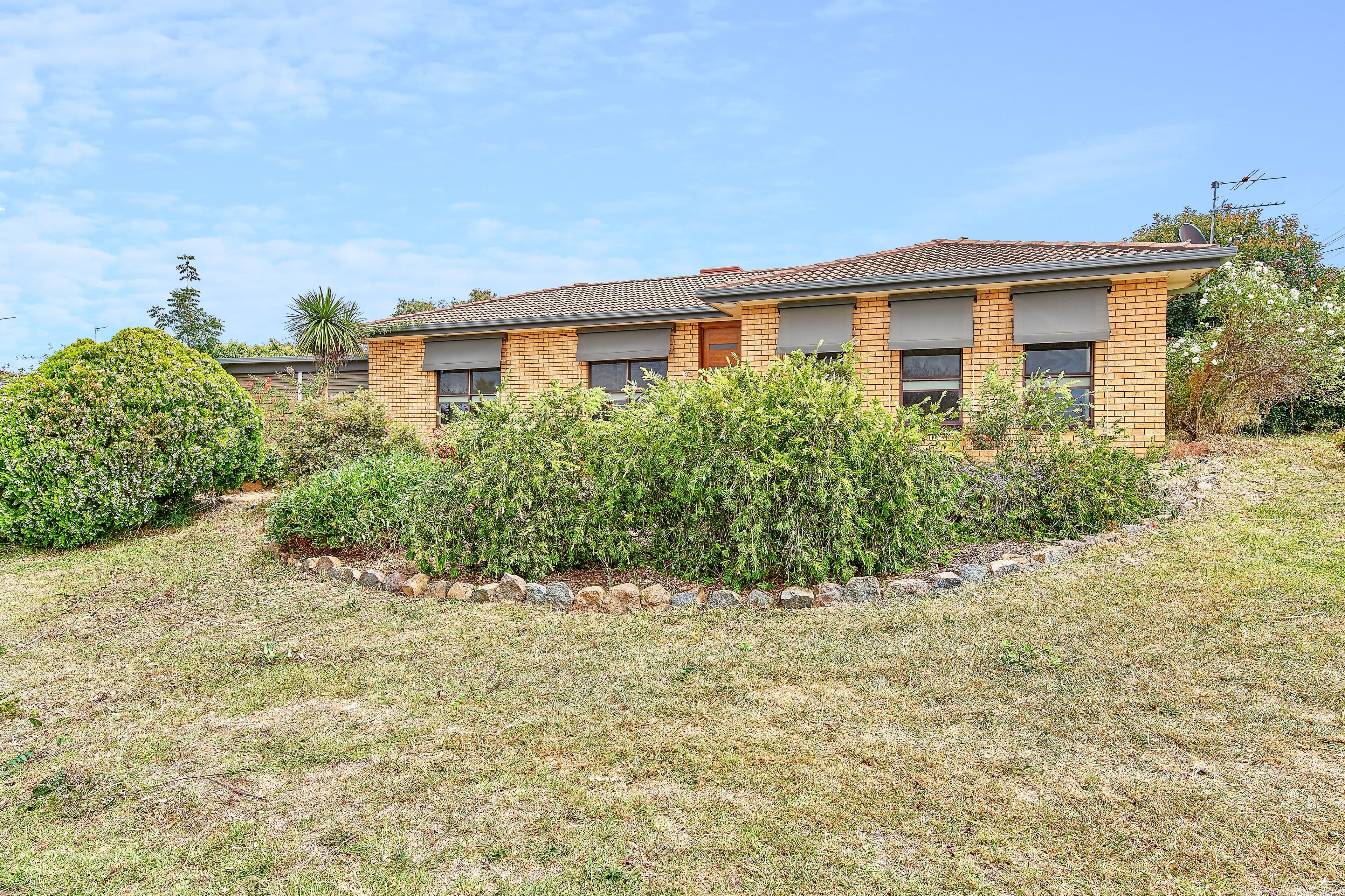 37 Merinda Crescent, Kooringal NSW 2650, Kooringal - Image 1