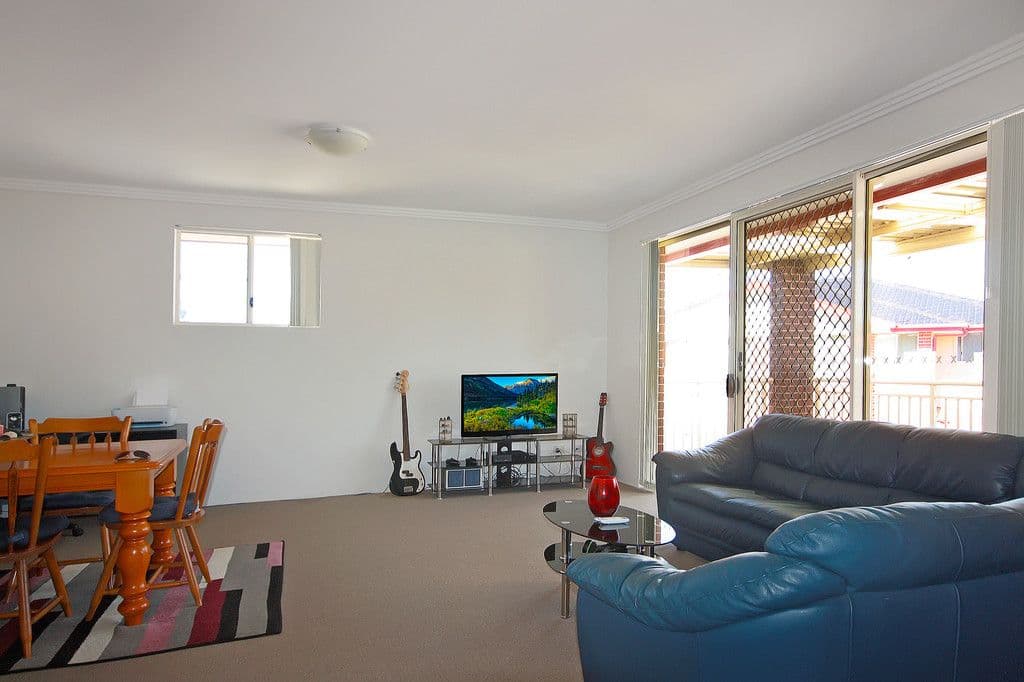 221 Waterworth Drive, Mount Annan - Thumbnail 4