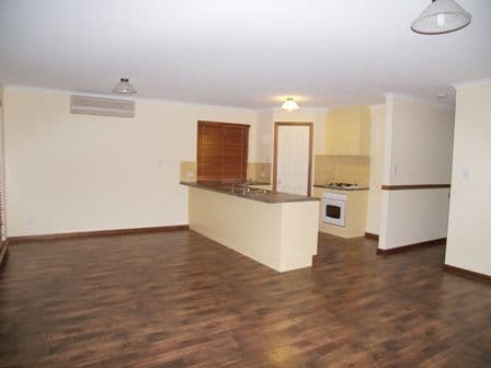 400 Feez Street, Norman Gardens QLD, Norman Gardens - Thumbnail 2