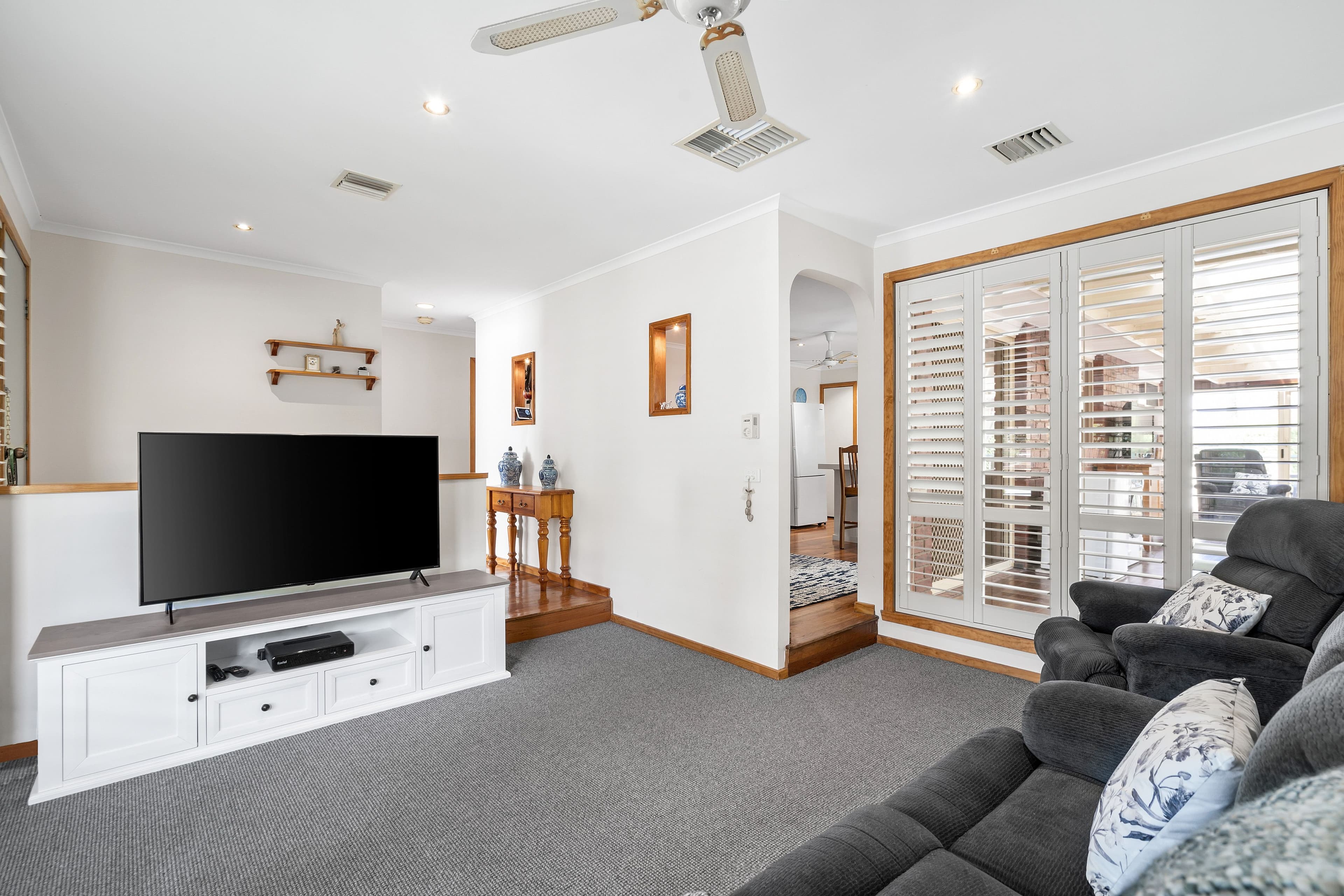 37 Fullbrook Drive, Sunbury VIC 3429, Sunbury - Thumbnail 2