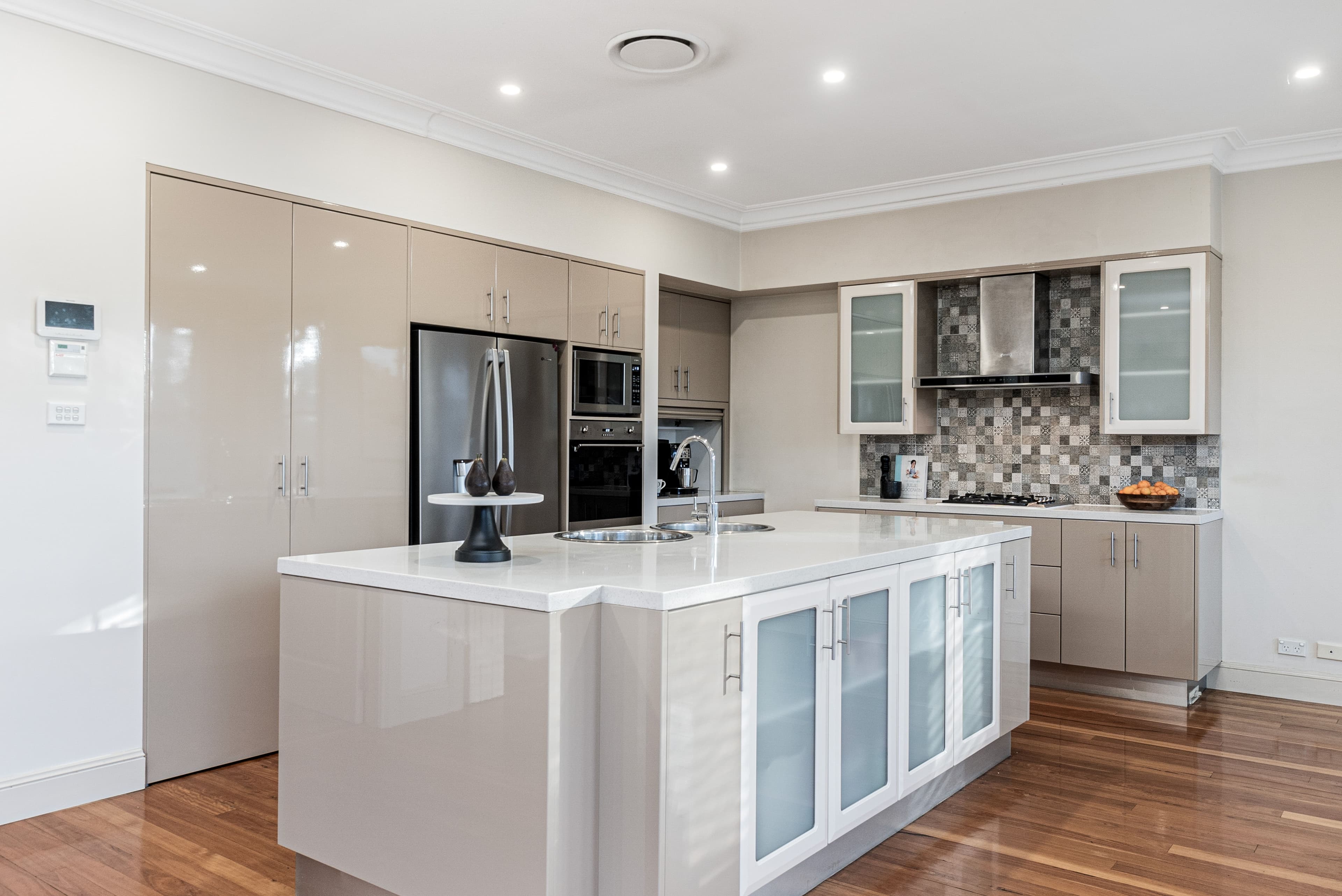 11 Cubby Close, Castle Hill NSW 2154, Castle Hill - Thumbnail 2