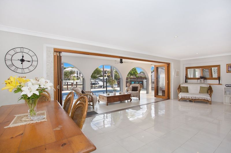 62 Gibraltar Drive, Isle Of Capri QLD 4217, Isle Of Capri - Thumbnail 7