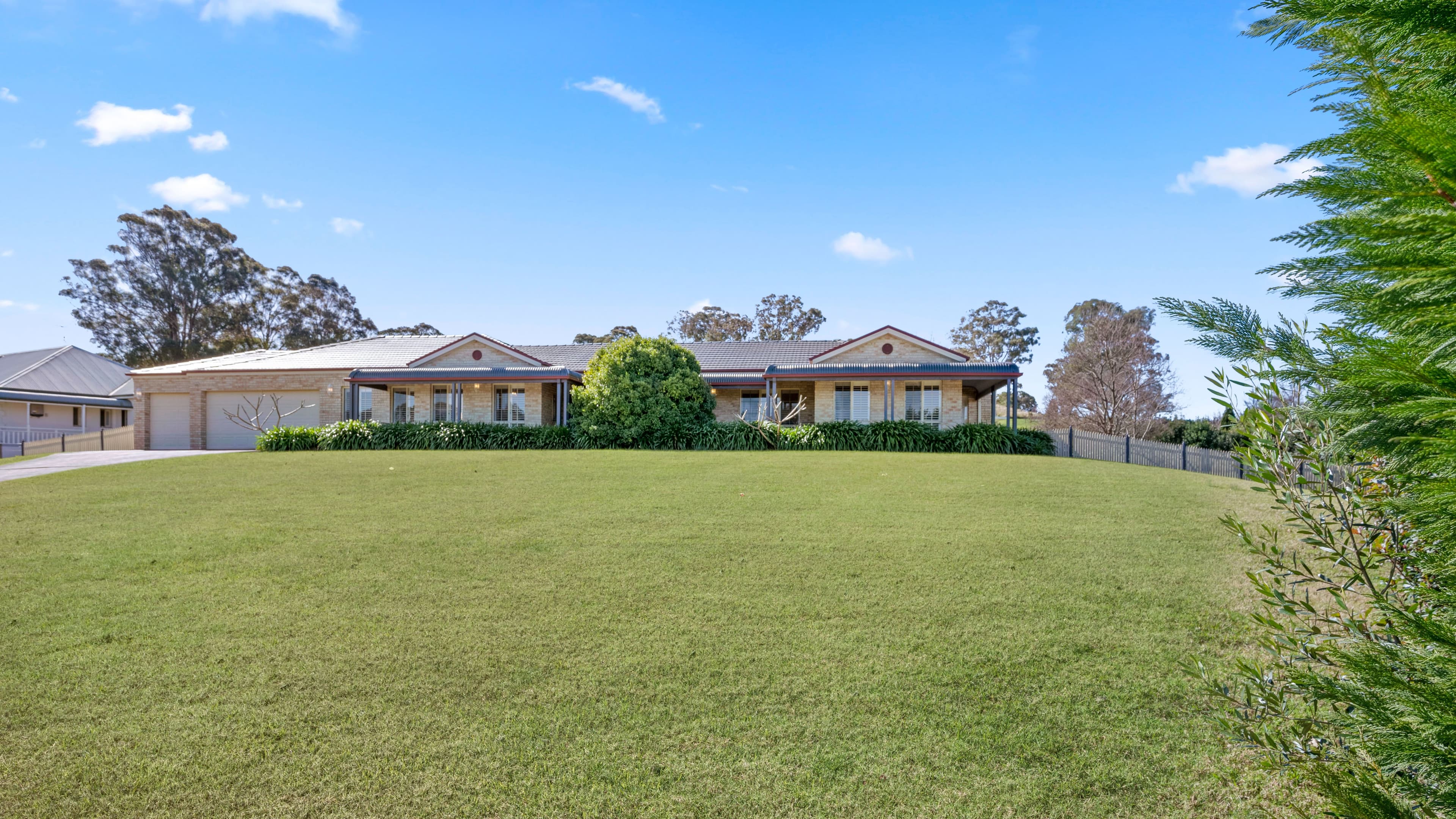 4 The Glade, Kirkham NSW 2570, Kirkham - Thumbnail 2