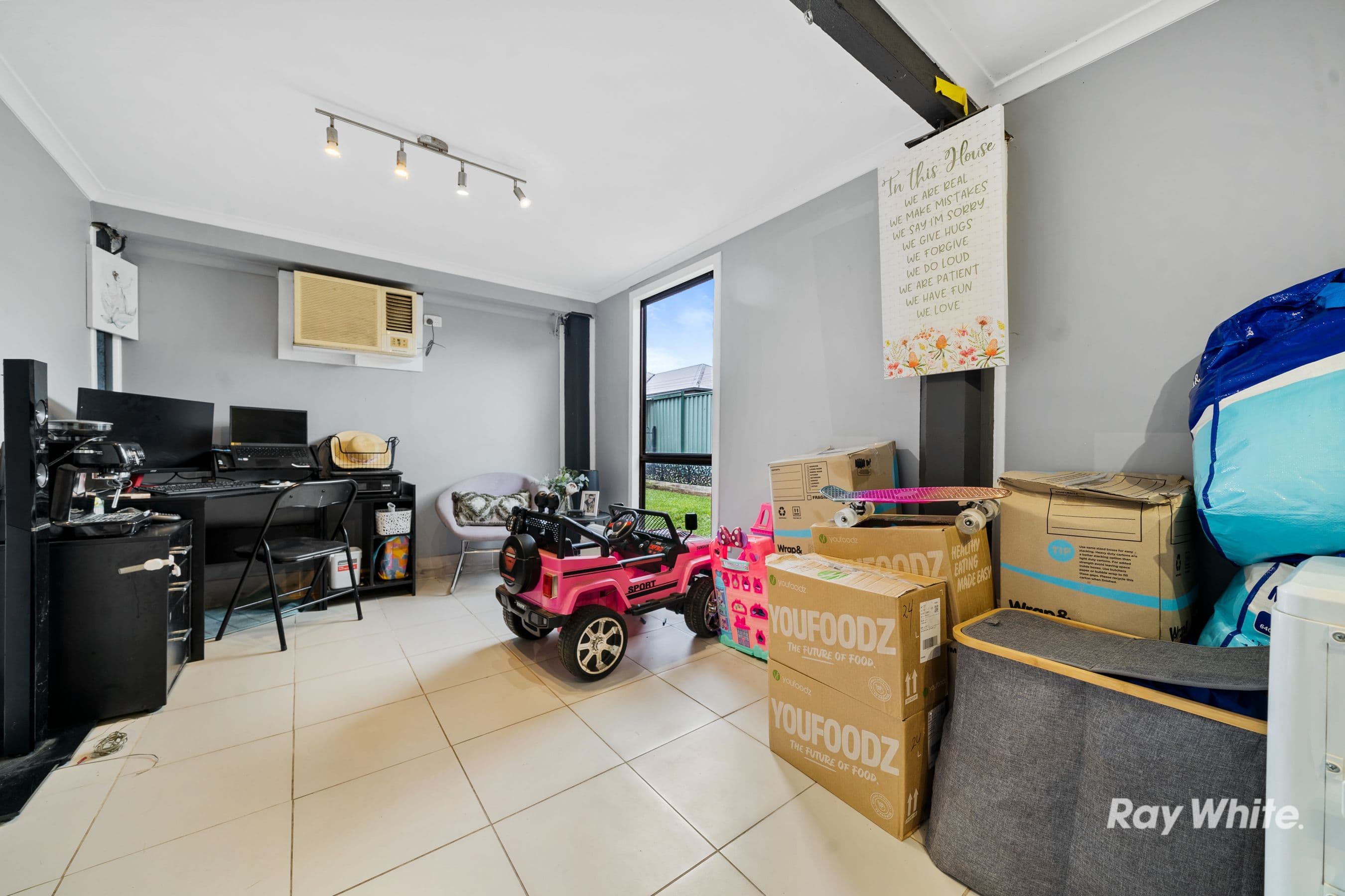 18 Woodburn Street, Marsden QLD 4132, Marsden - Thumbnail 6