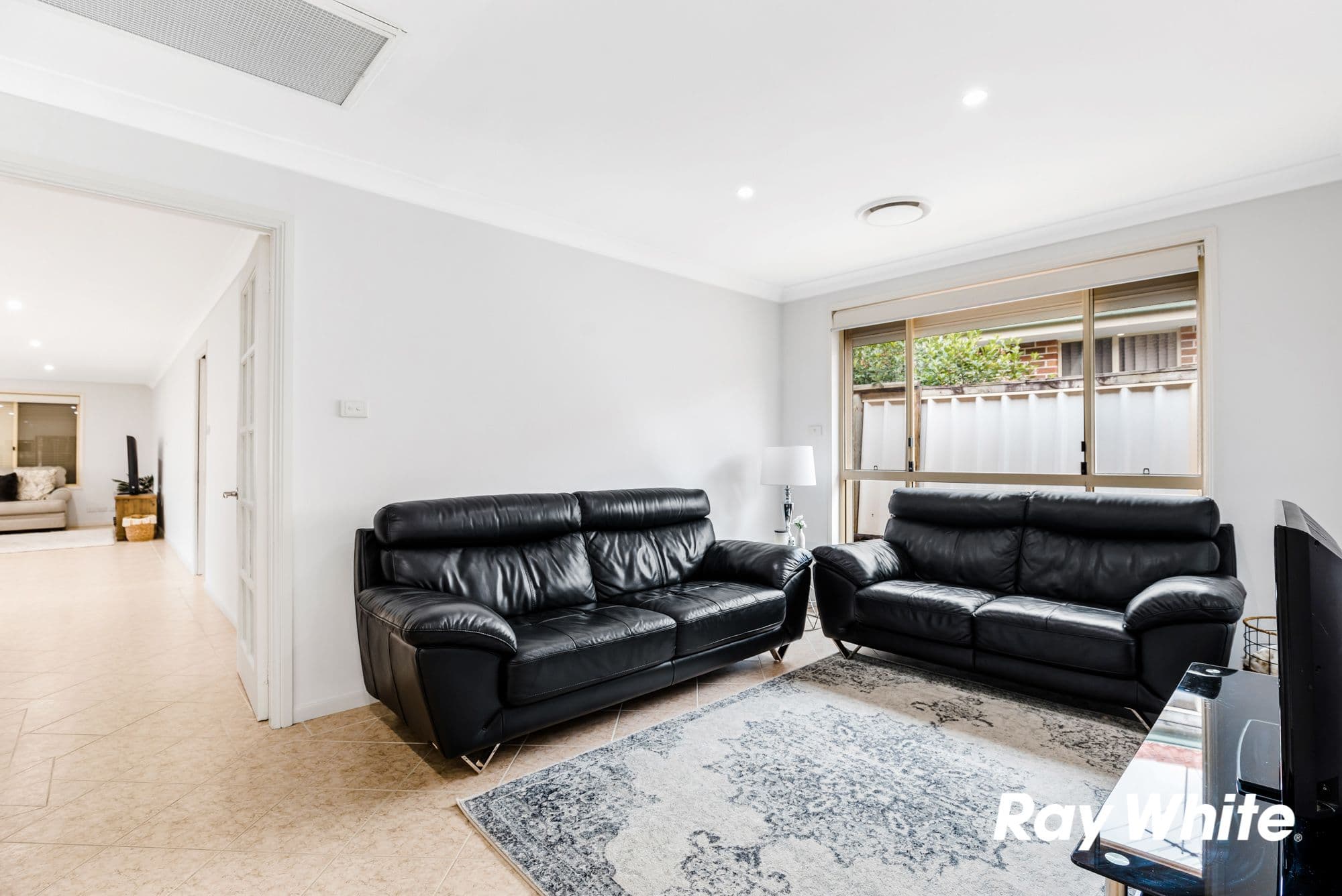 15 St Helens Close, West Hoxton NSW 2171, West Hoxton - Thumbnail 3