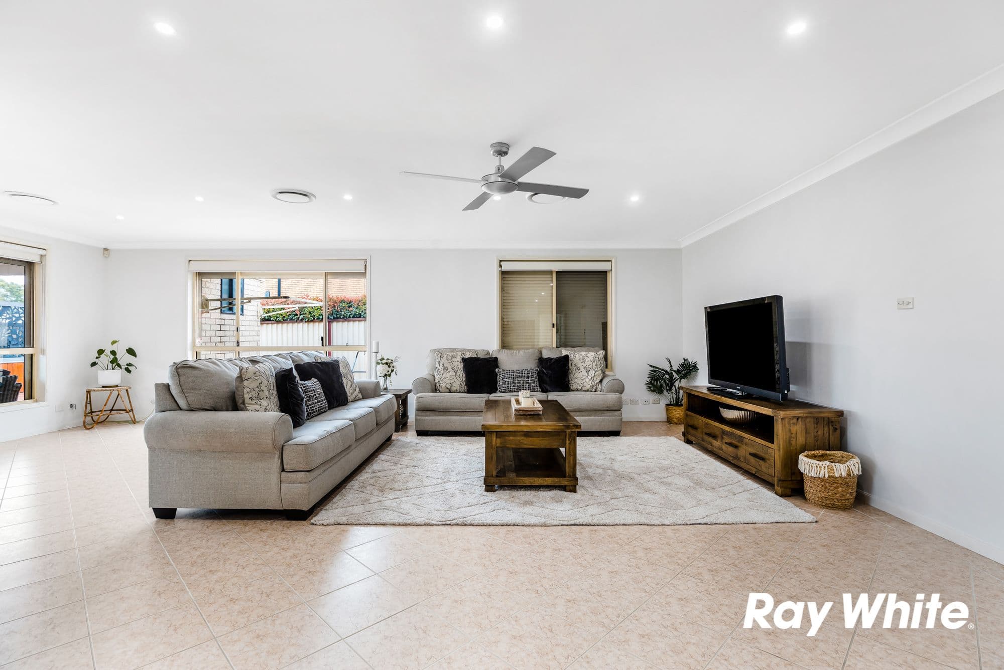 15 St Helens Close, West Hoxton NSW 2171, West Hoxton - Thumbnail 7