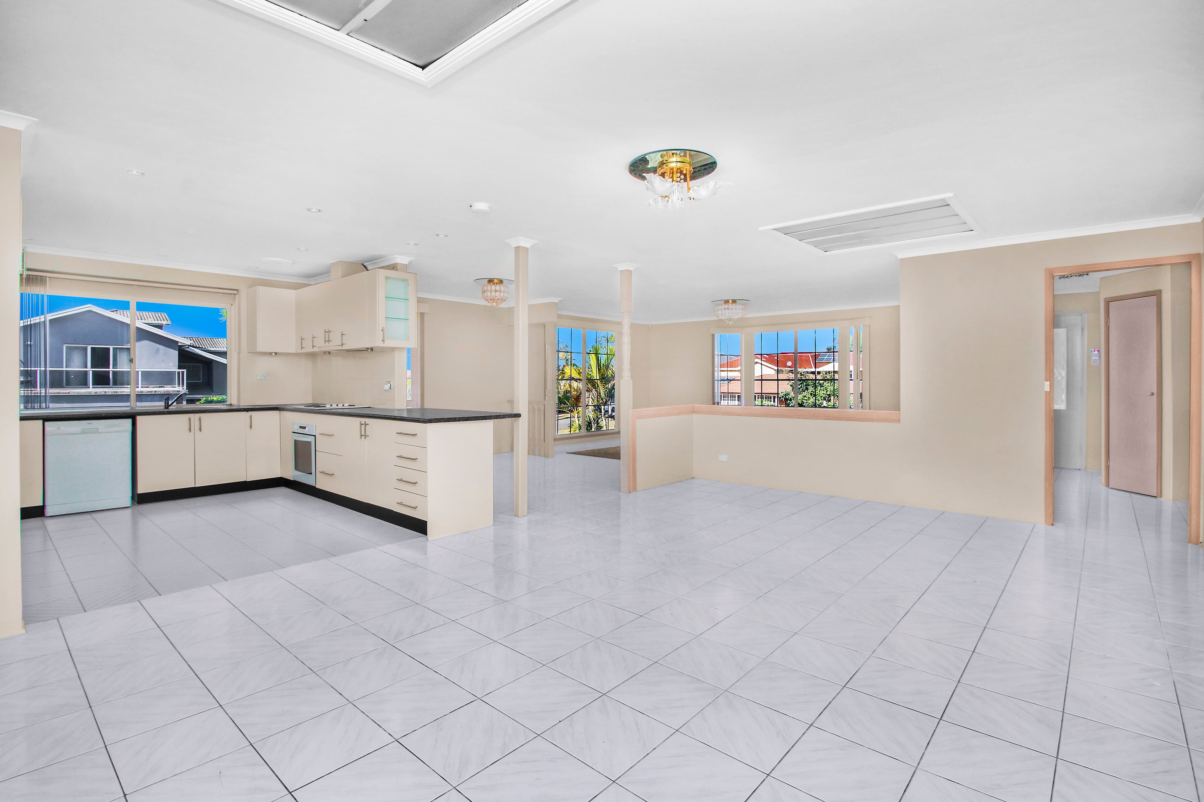 19 Garrison Road, Bossley Park - Thumbnail 3