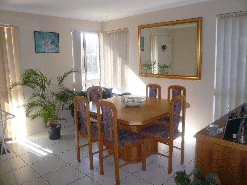191 Greenacre Drive, ARUNDEL QLD 4214, Arundel - Thumbnail 3